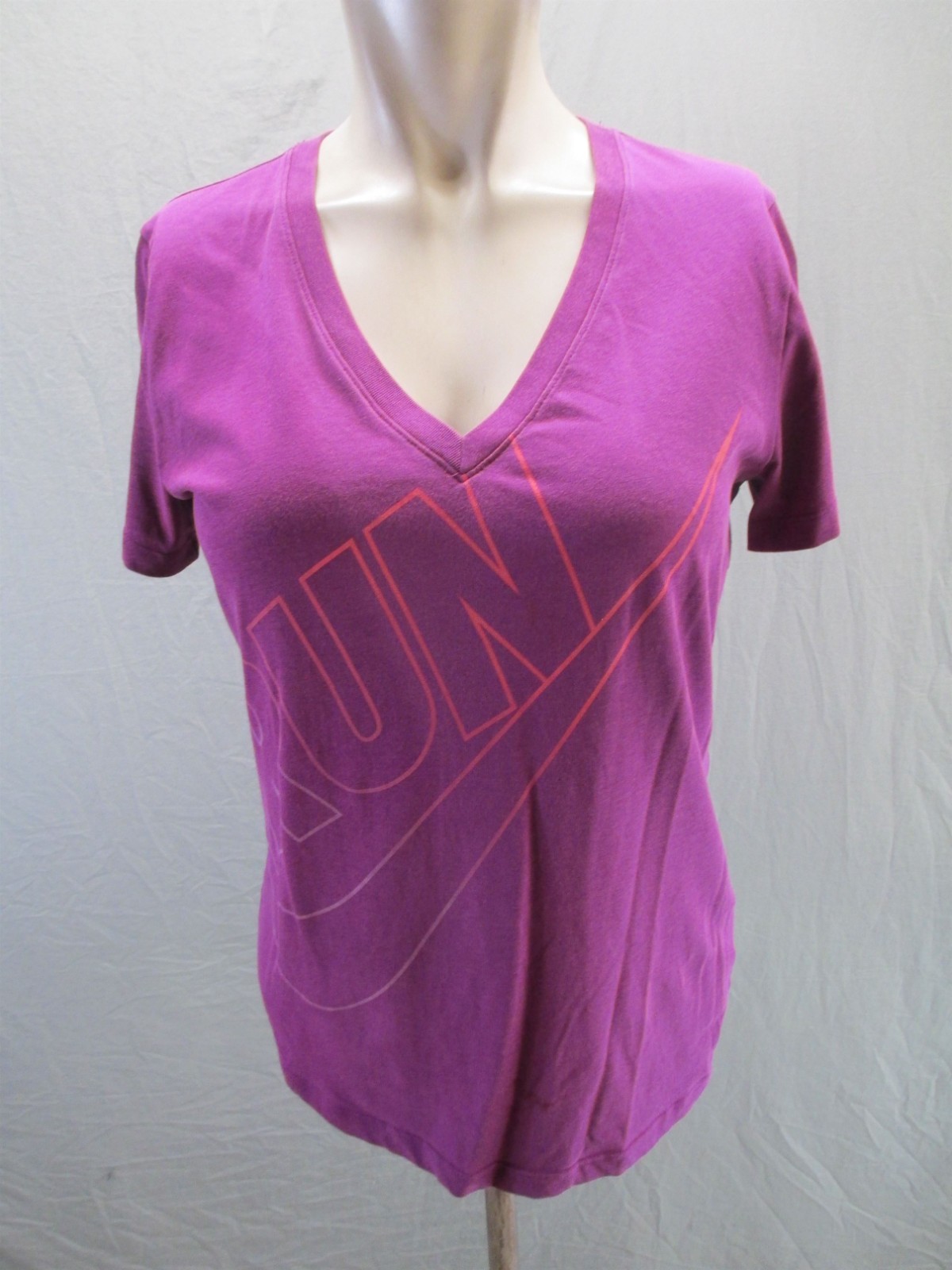 Nike Size M Womens Purple Cotton Blend V Neck Short Sleeve Athletic TShirt 765