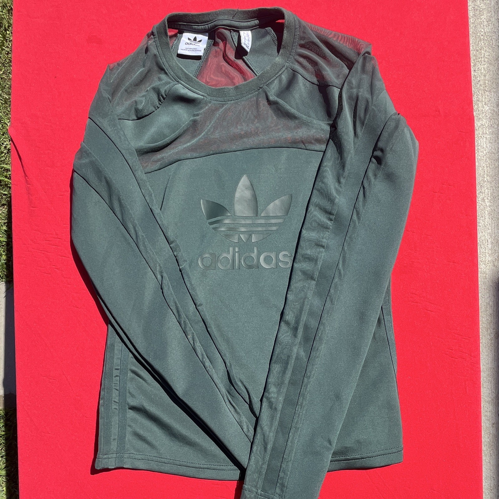 adidas Originals Women’s Green S Long Sleeve Crew Neck Breathable Mesh Tee