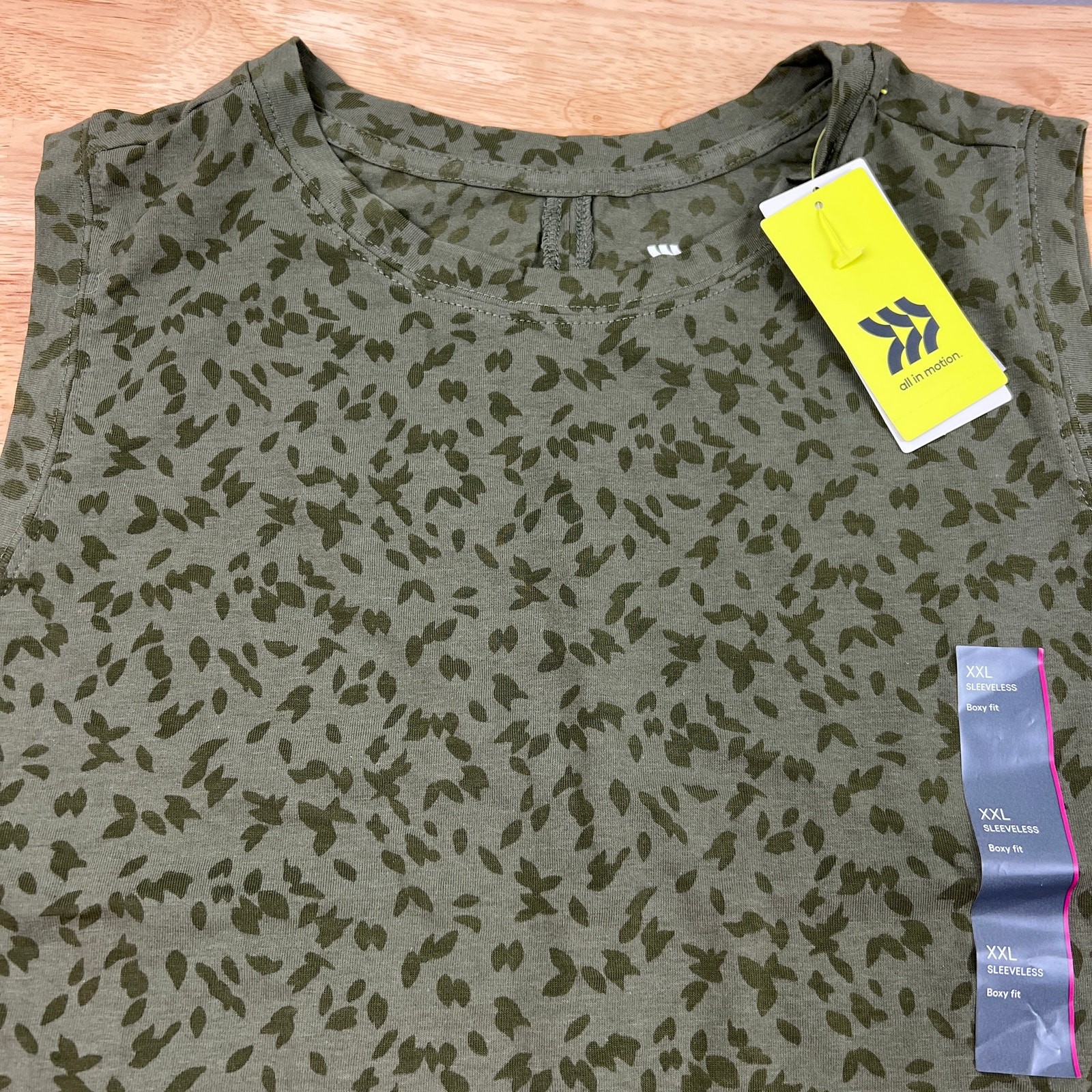All in Motion Women’s Dark Olive Green Crop Active Tank Top – Size XXL – NWT