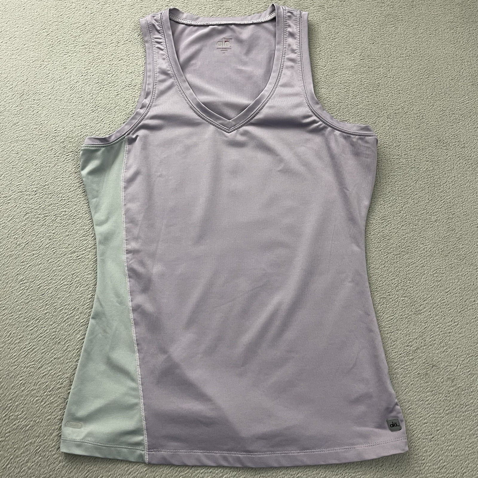 Alo Yoga Tank Top Women’s XL V Neck CoolFit Wicking Stretch Active Purple Gray