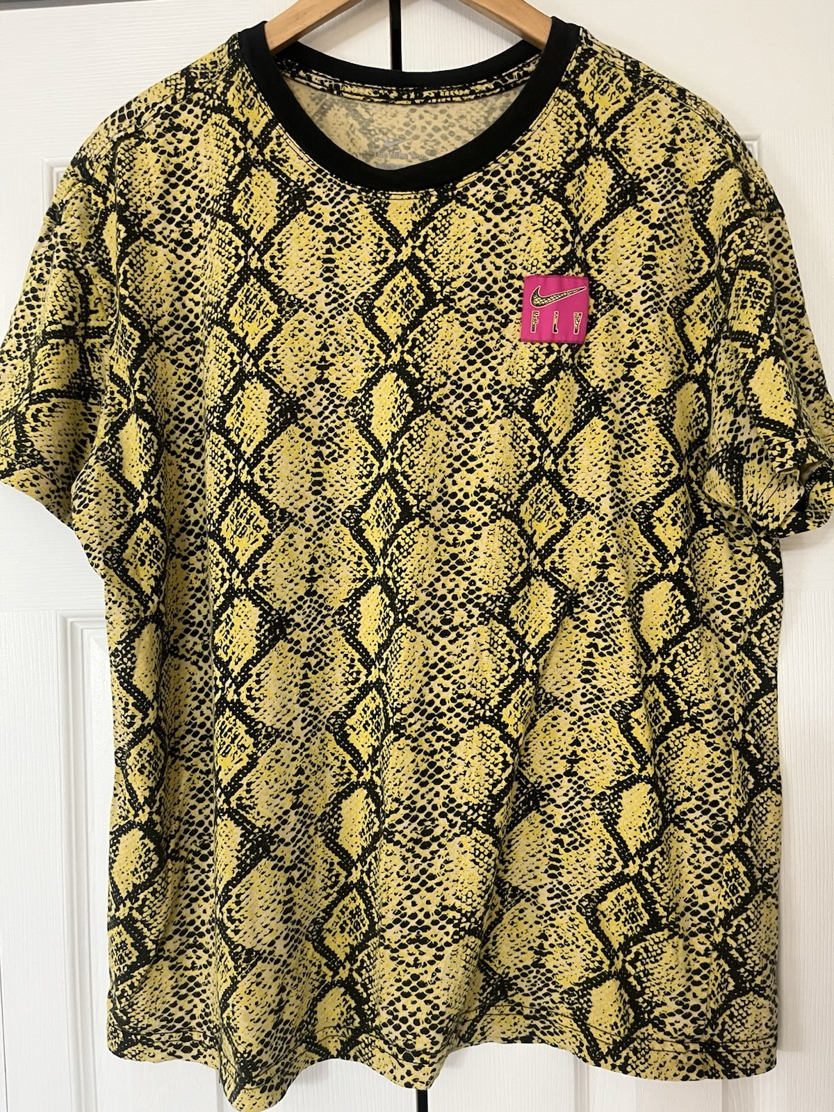 Nike Fly Women Size LG Loose Fit Shirt Vivid Sulfur Black Snakeskin Short Sleeve