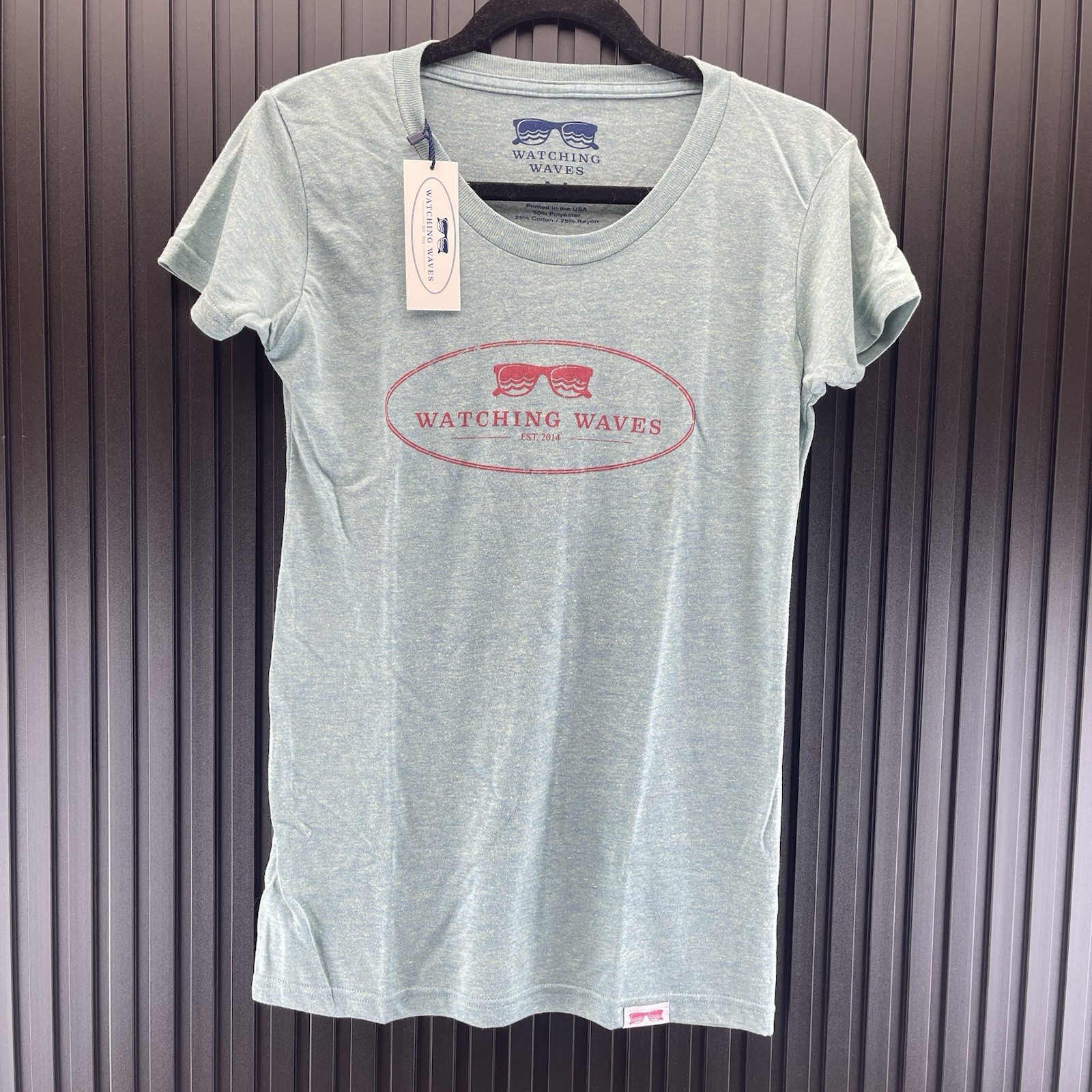 Watching Waves Medium Womens Light Green Tee Shirt Top Private Selection Apparel