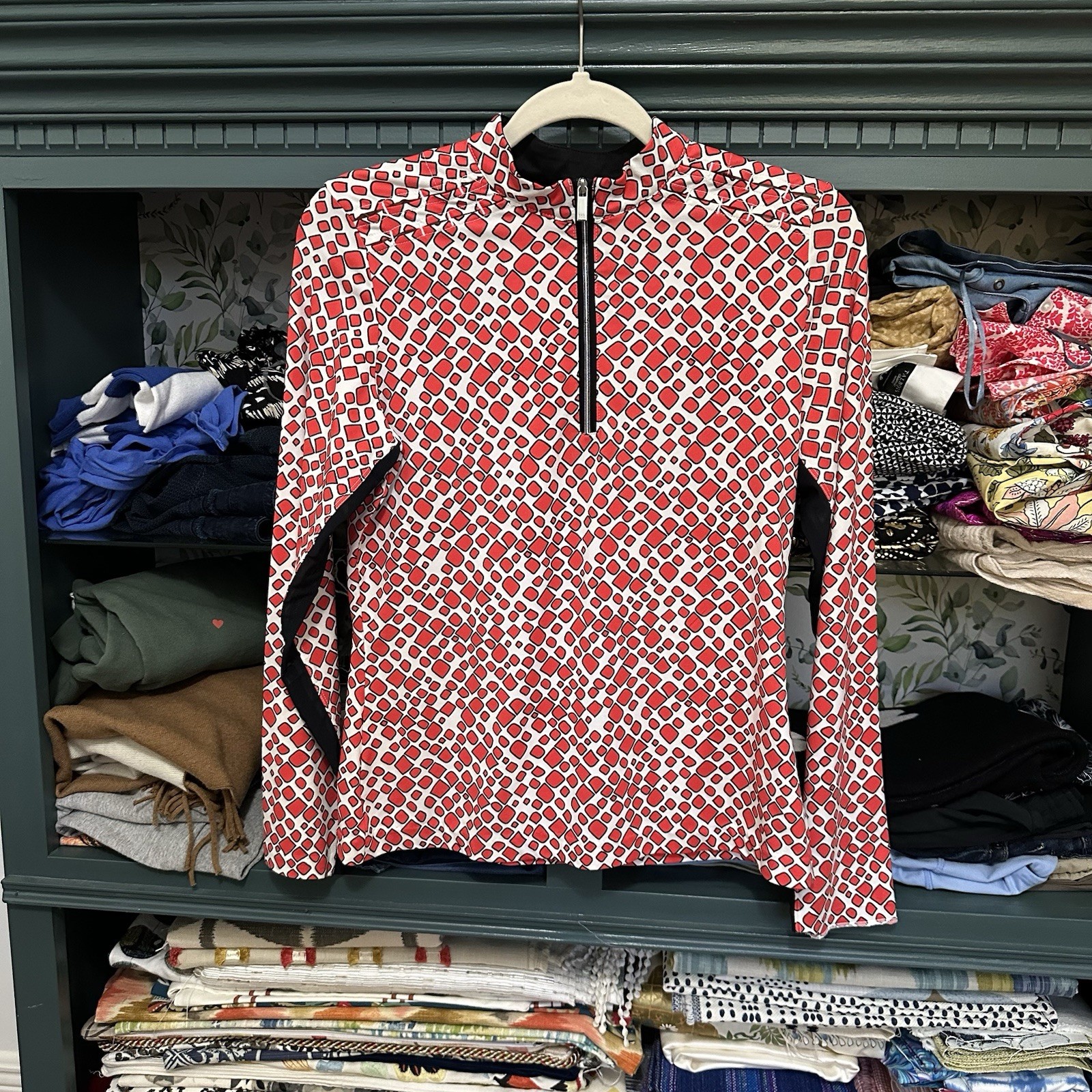 Tail Activewear Geometric Print Red Black White Long Sleeve 1/4 Zip Sz S