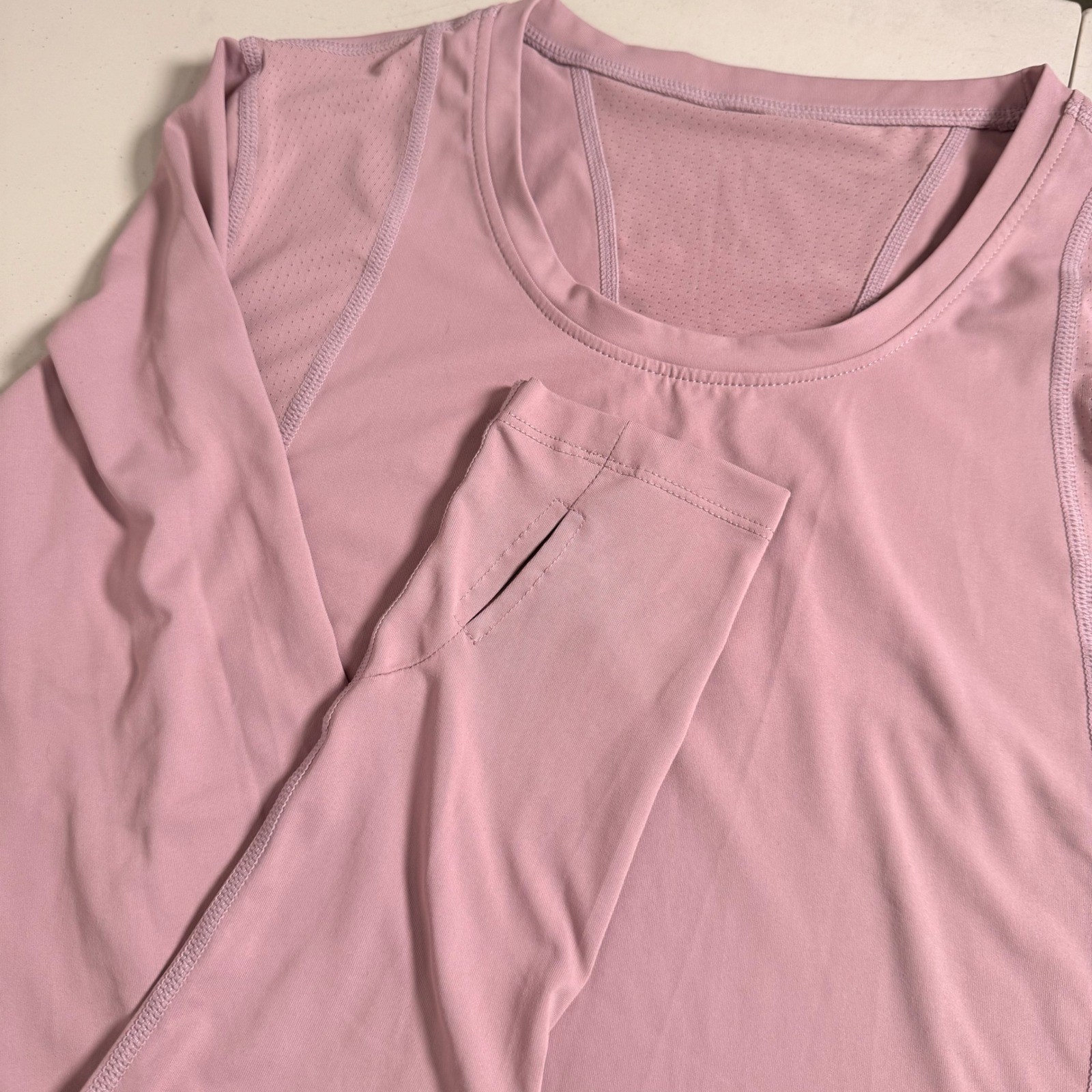 Mauve Pink Mesh Panel Long Sleeve Activewear Workout Top with Thumbholes Mens M