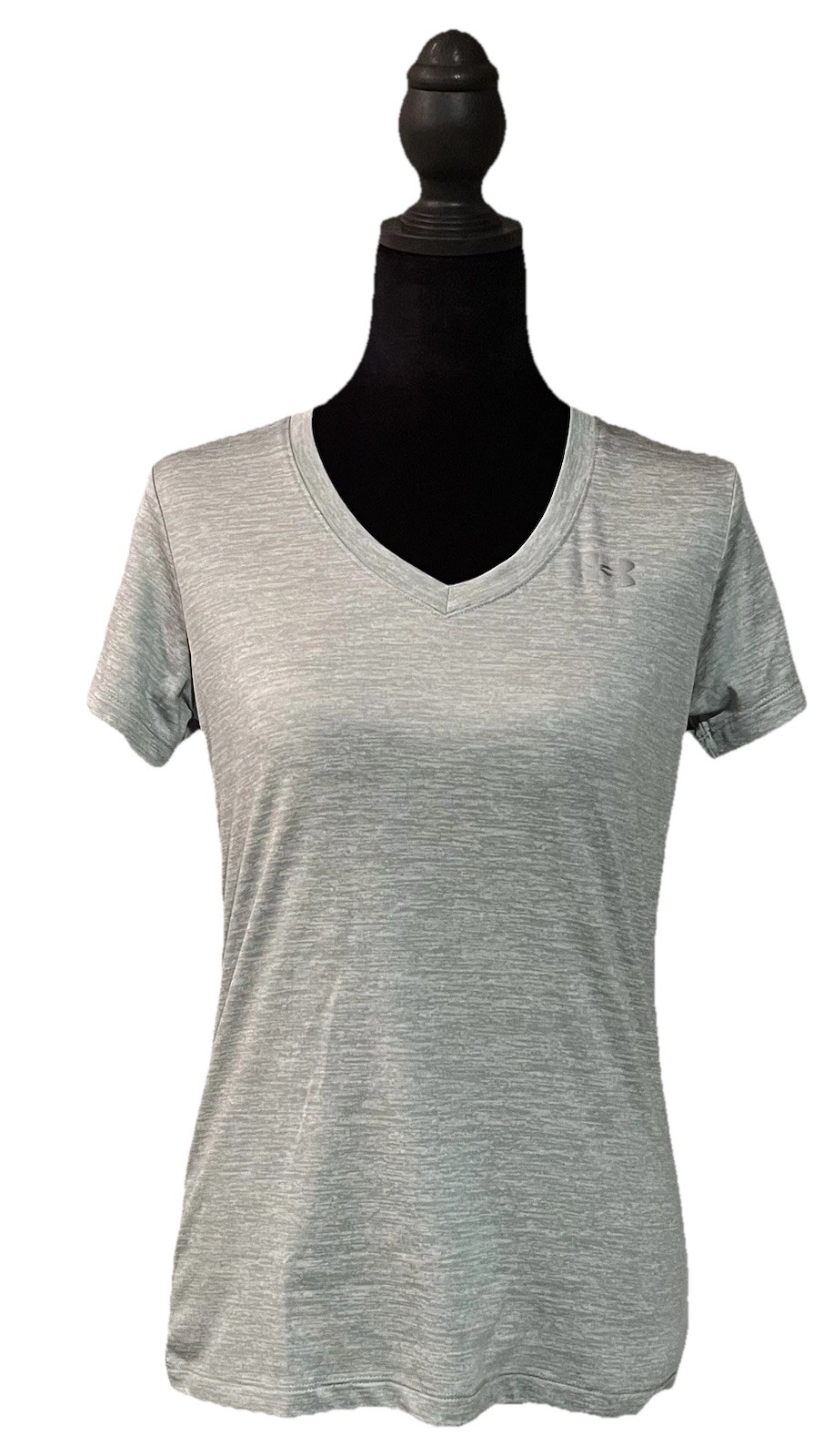 HEAT GEAR Loose Fit UNDER ARMOUR V-Neck Tee | XS
