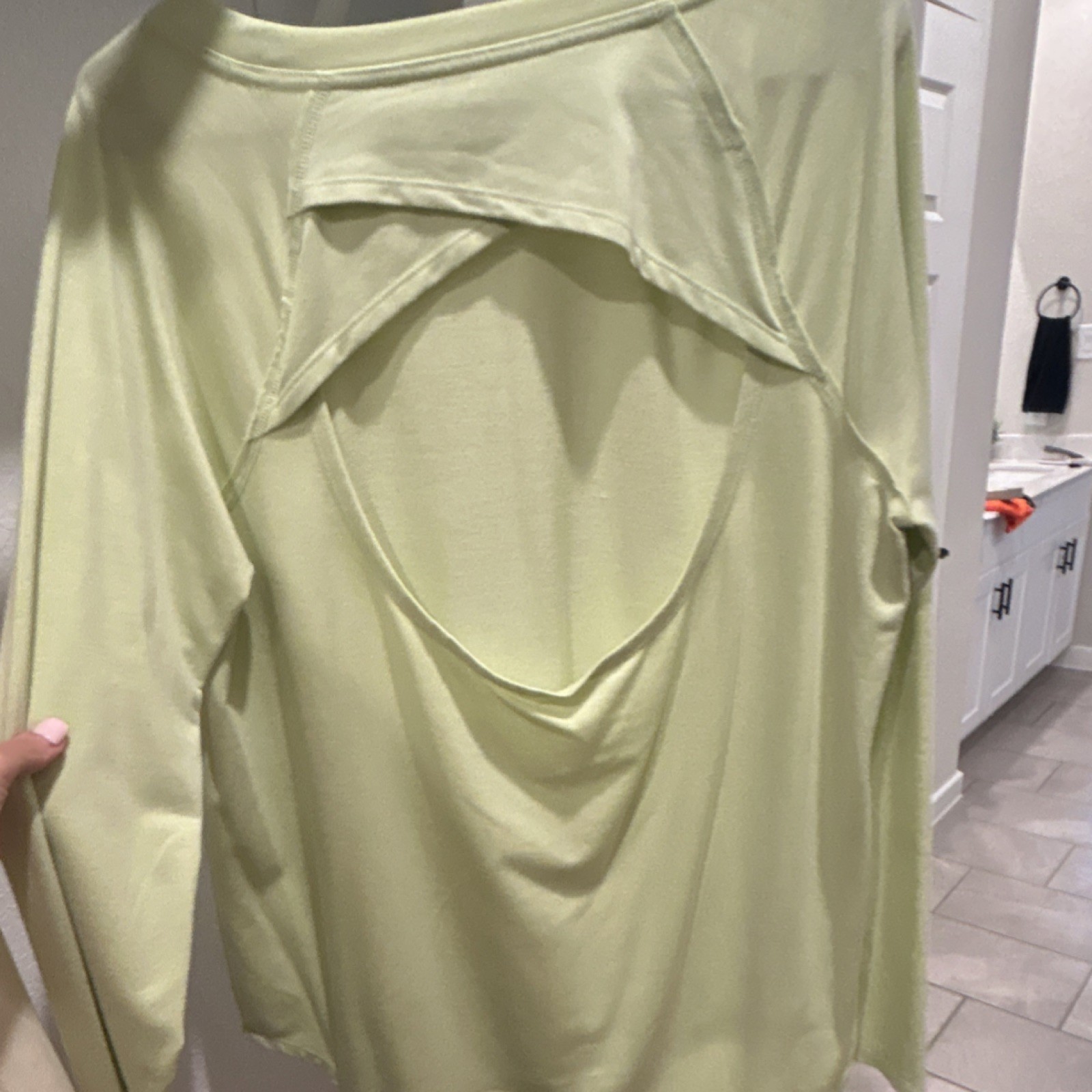 So Open Back Stretch Crew Neck Pullover Long Sleeve Top Light Yellow Women’s L