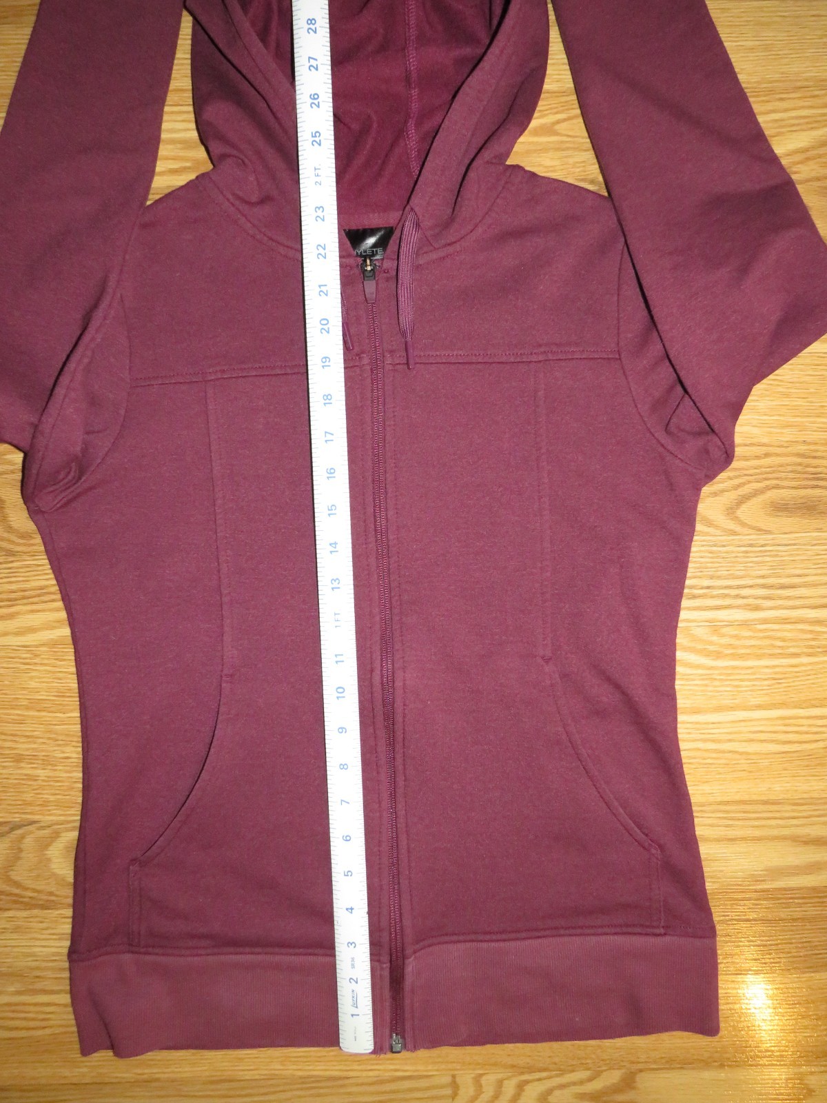 HYLETE Women’s Medium Linear Tech II Semi-Fitted Fleece Full Zip Hoodie RAISIN