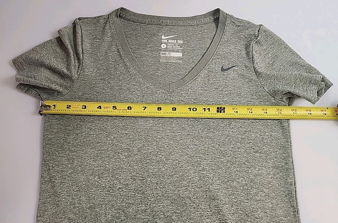 Th Nike Tee Dri Fit V Neck Athletic Cut Shirt Small Grey Stretch Workout Top
