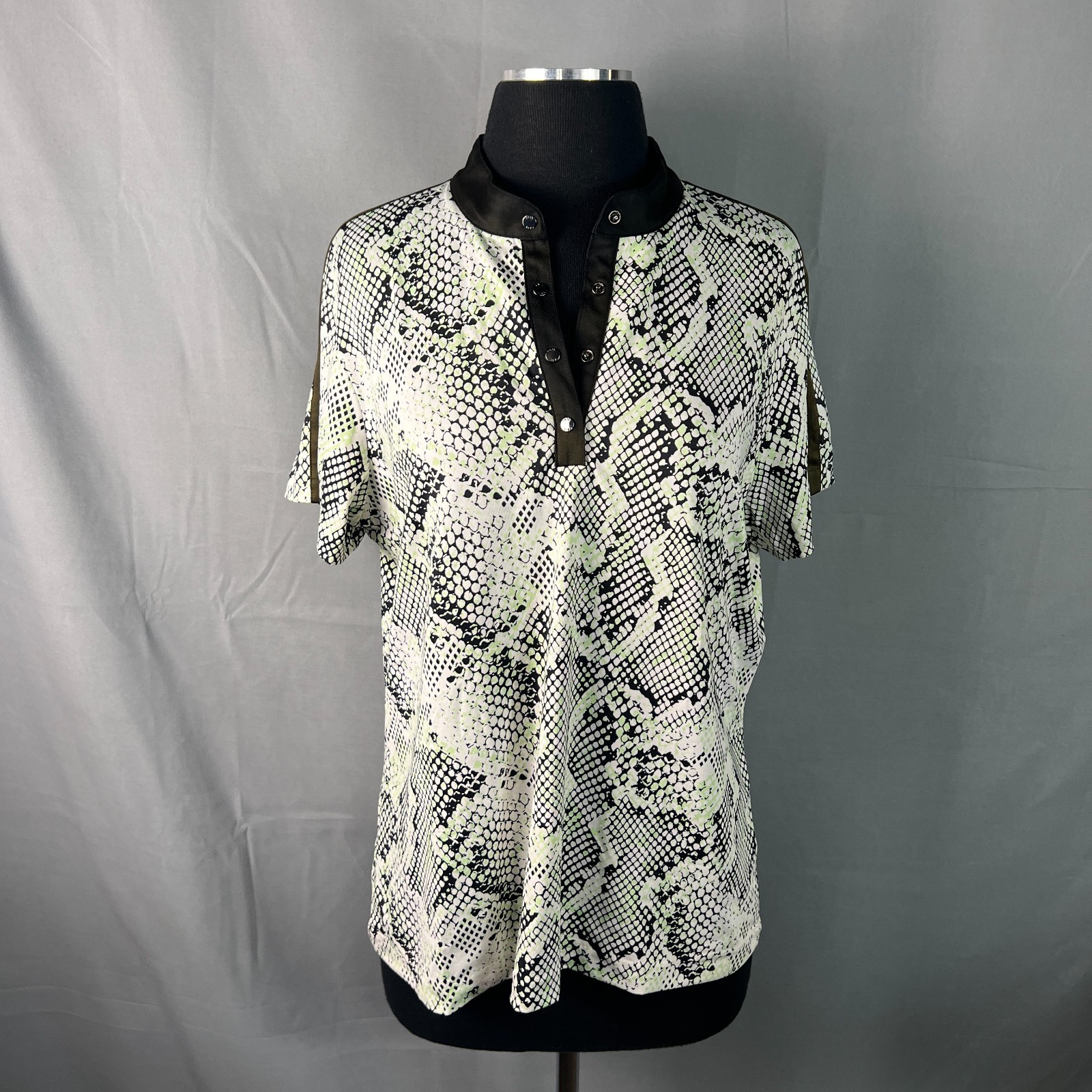 Tail Athletic Top Womens Large Multicolor Stretch Artsy Snake Print Snap Front