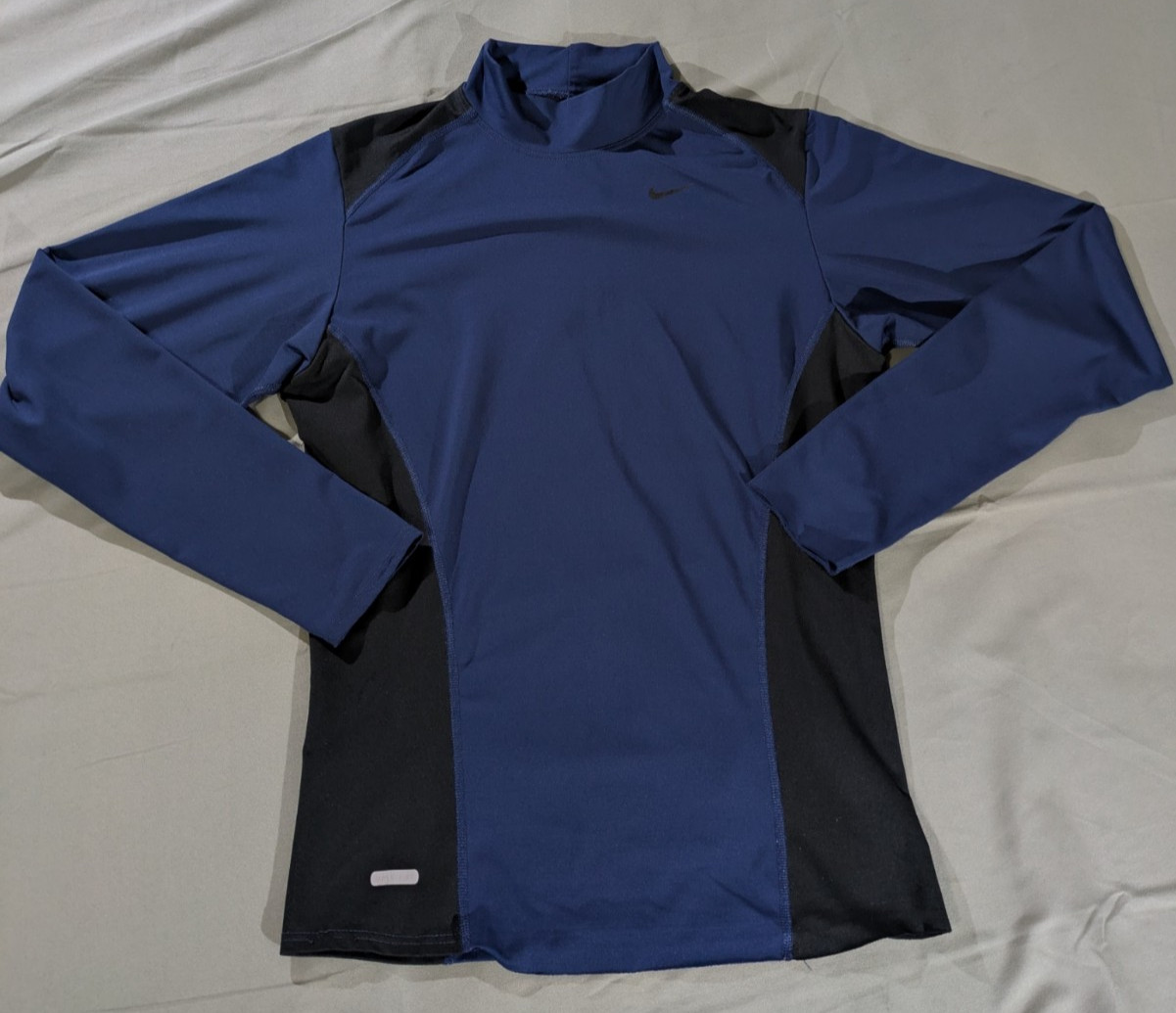 Nike Shirt Womens XL Blue Black Long Sleeve Open Back Performance Top Made USA