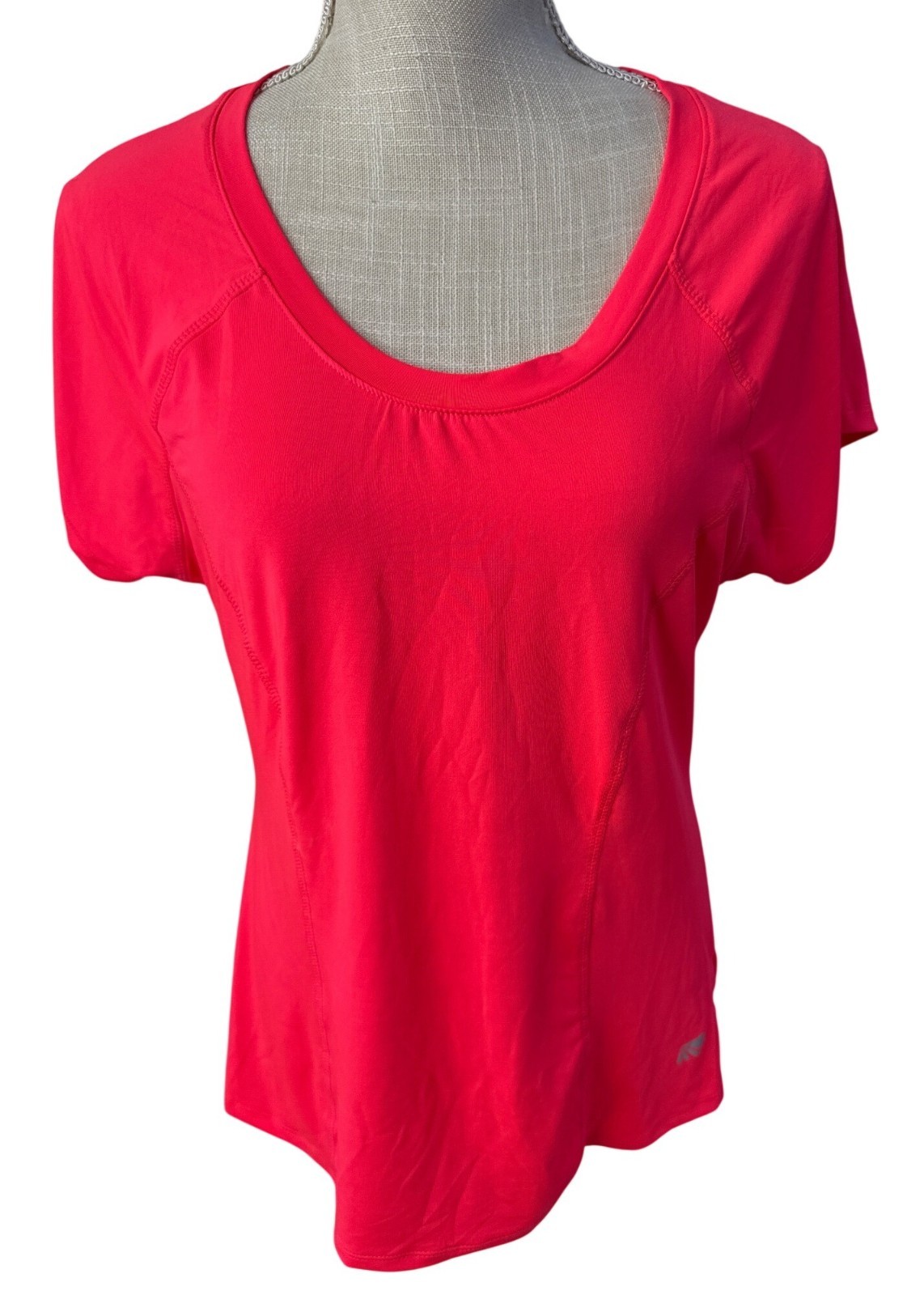 Marika Tek Womens Red Dry-Wik Performance Wear Short Sleeve Top L