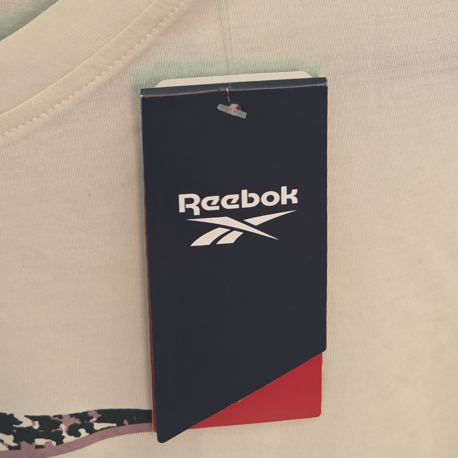 Reebok Training Essentials Modern Safari Graphic Tee-Shirt Classic White. Sz 2XL