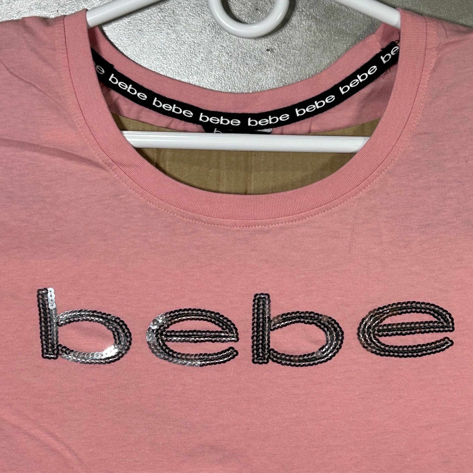 Bebe Sport Pink Sequin Logo Cropped T-Shirt Top Women’s Size 2X