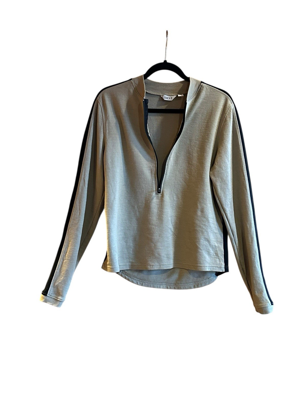 Ibex Womens Large Merino Wool Base layer Outdoor Hiking Camping Fishing 1/2 Zip