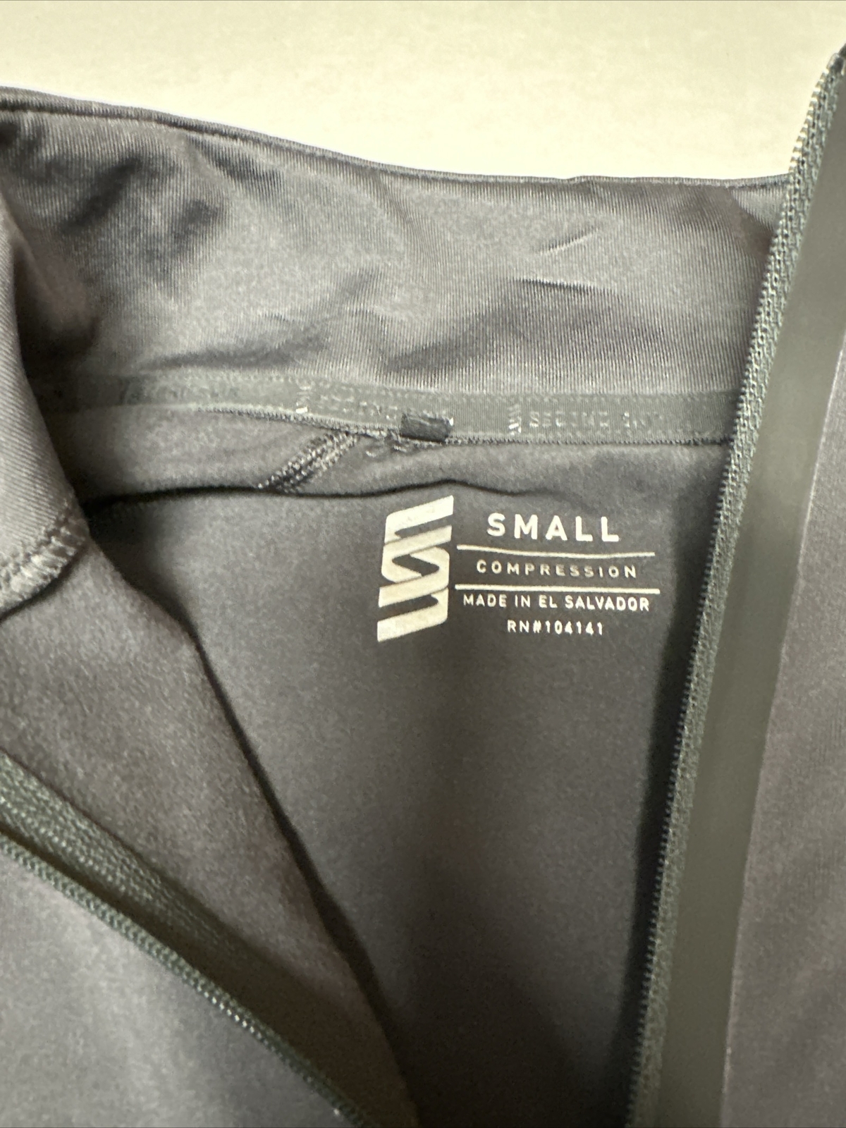 Second Skin 1/4 Zip Pullover Cold Weather Compression Gray Top – Womens Small