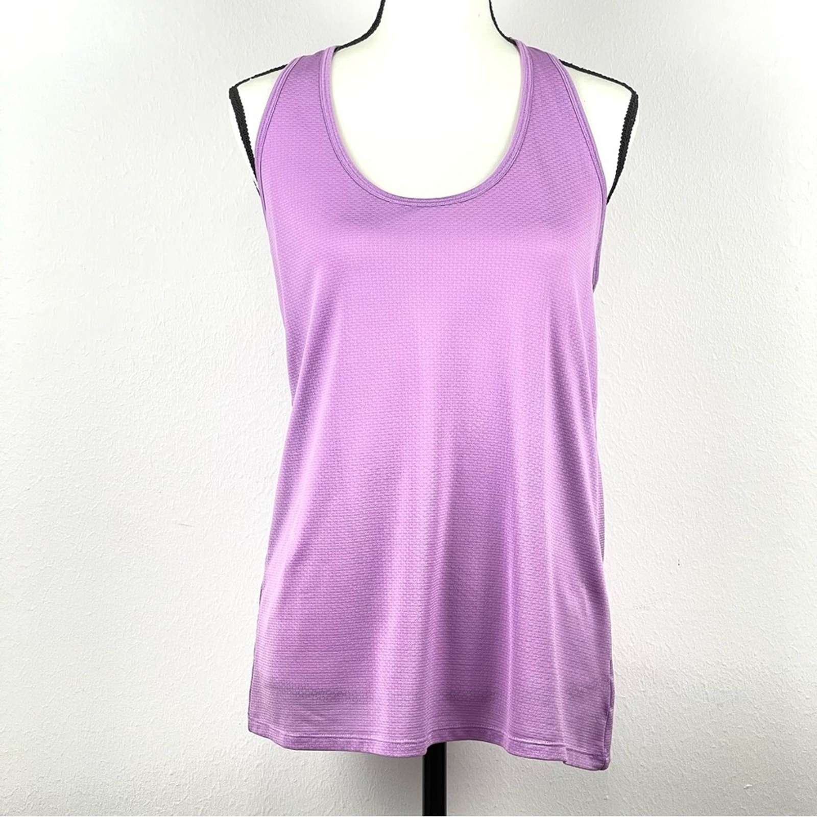 Marika Tek Lavender Dry-Wik Performance Wear T-Strap Racerback Tank Top – Large