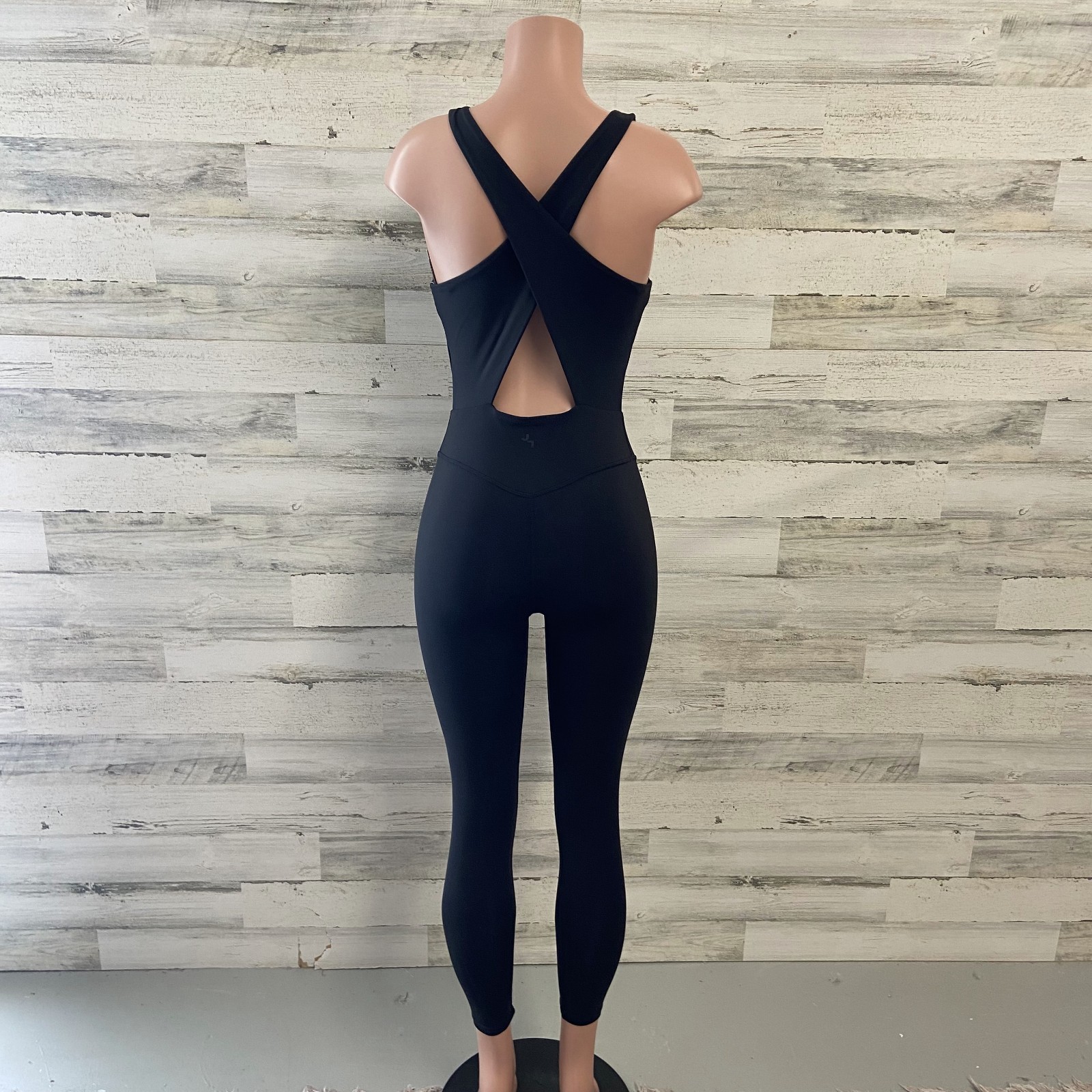 Joylab Cross Back Active Bodysuit Jumpsuit One Pc Black Stretch Sleeveless M NWT