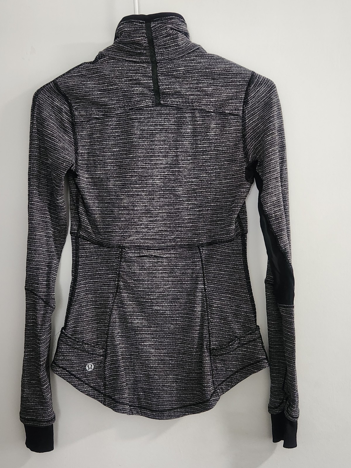 Lululemon Base Runner 1/2 Zip Heather Herringbone Black High Neck Womens Sz 4