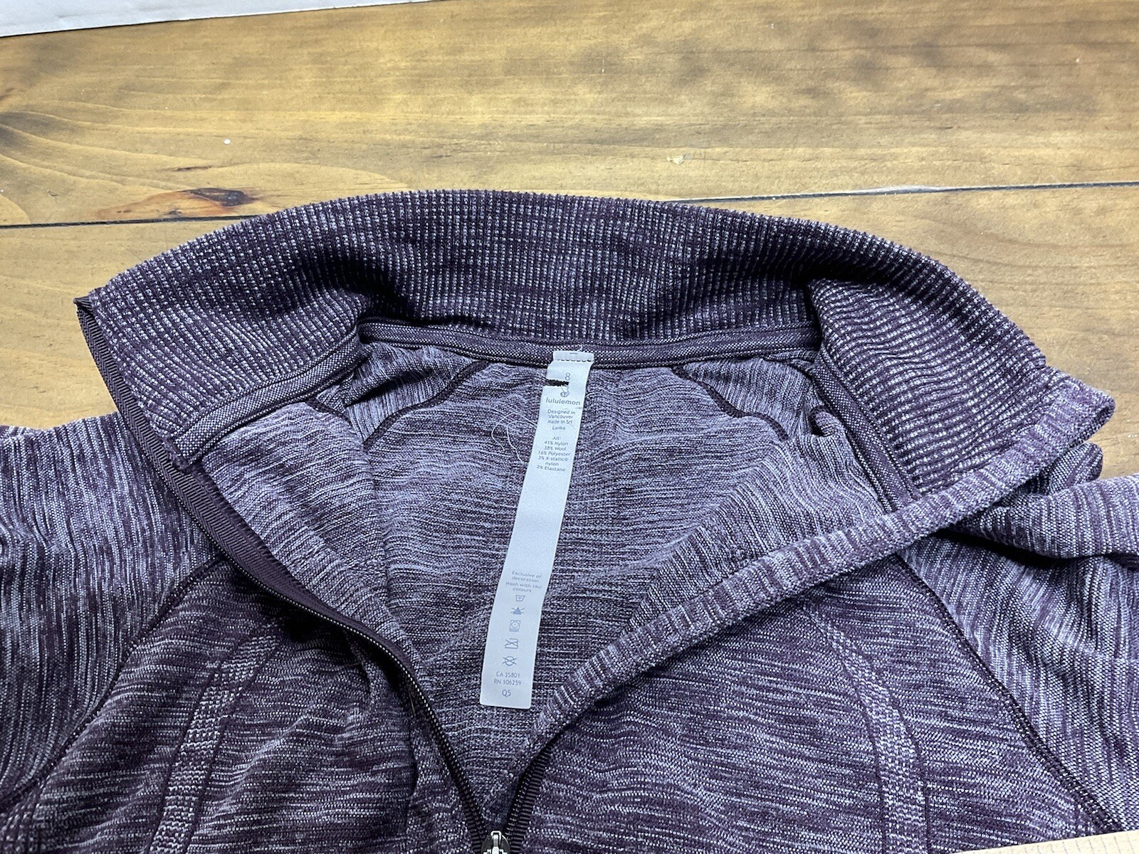 Lululemon Swiftly Wool 1/2 Zip Pullover Womens Size 8 Black Cherry Long Sleeve