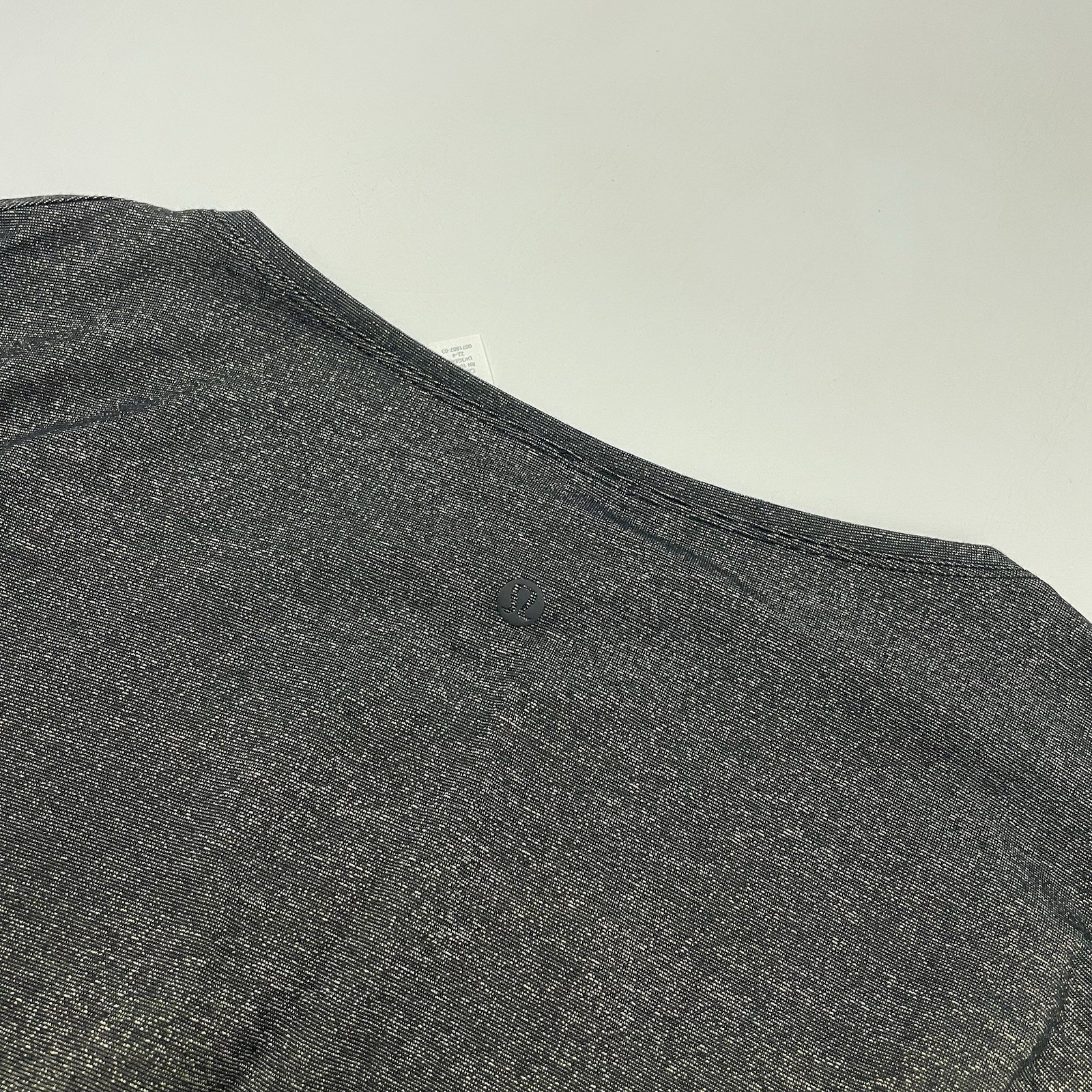 Lululemon Back in Action Long Sleeve Athletic Sporty Shirt Sparkle Black Gold 4