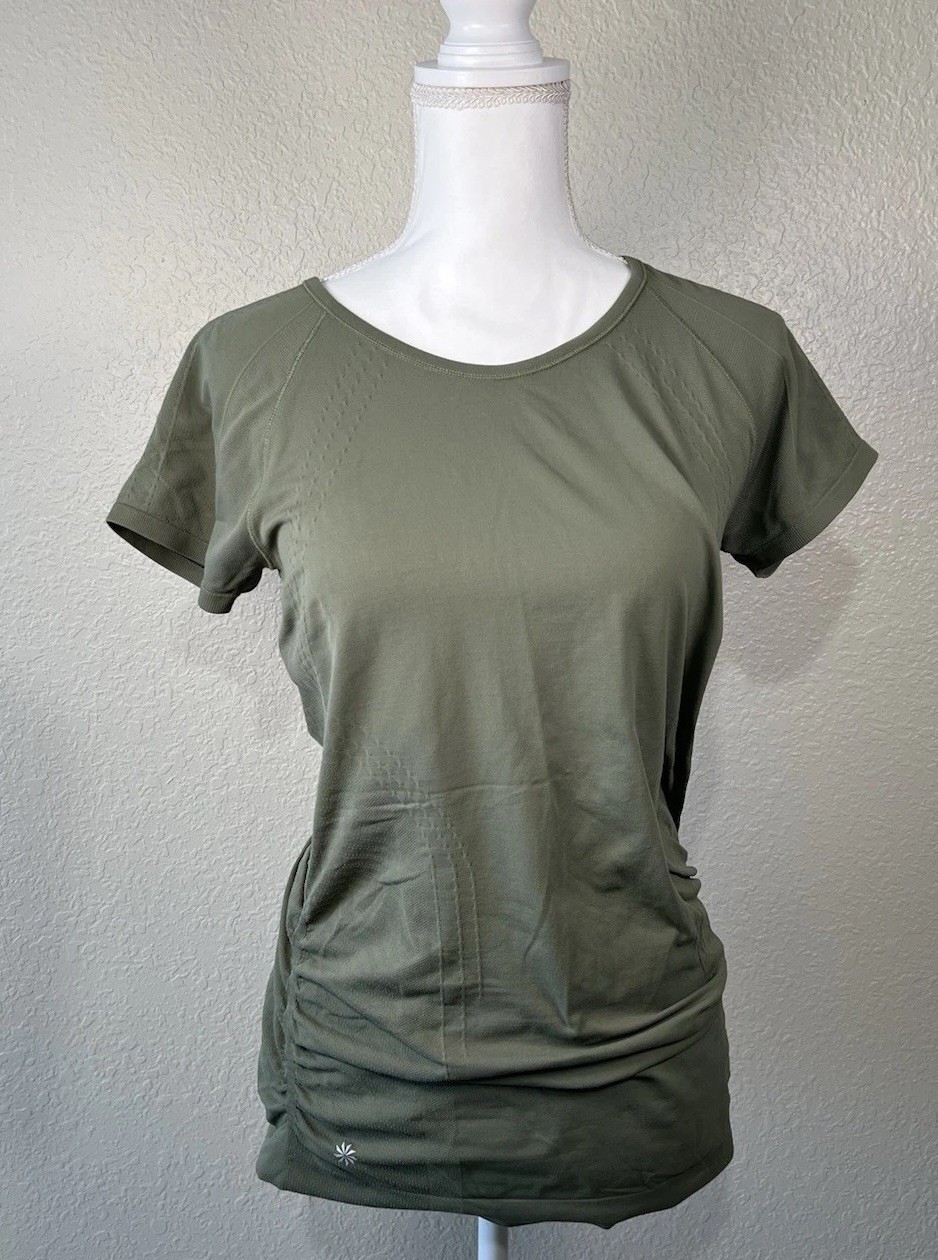Athleta Momentum Tee Women’s Size Med Moss Green Top Running Yoga Fitness