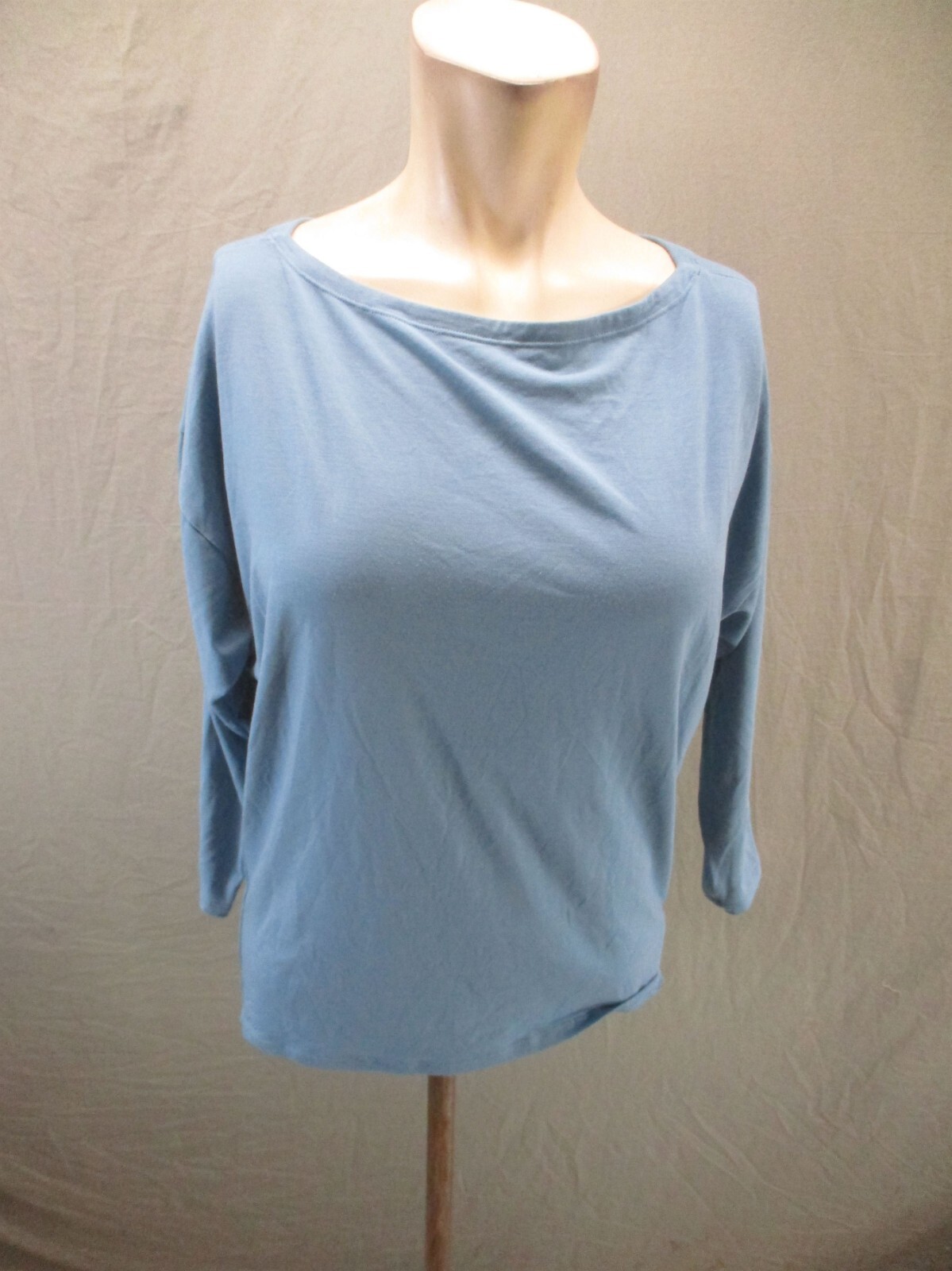 ATHLETA Size 2XS Women Modal Pleated Back Boat Neck Long Sleeve Athletic Top 448