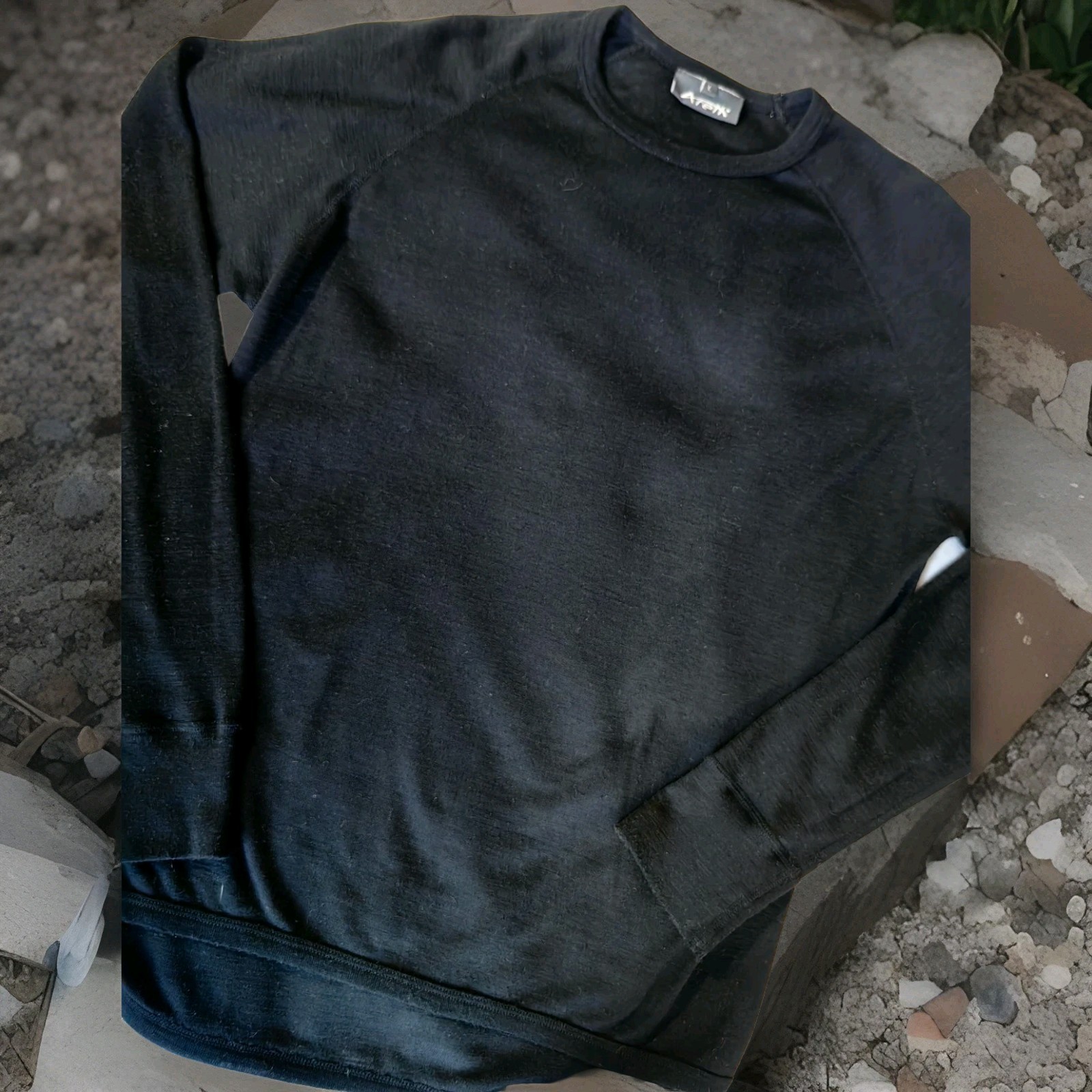 Areth 50% Wool Thermo Sz M-L Base Layer TShirt Long Sleeve Running Black