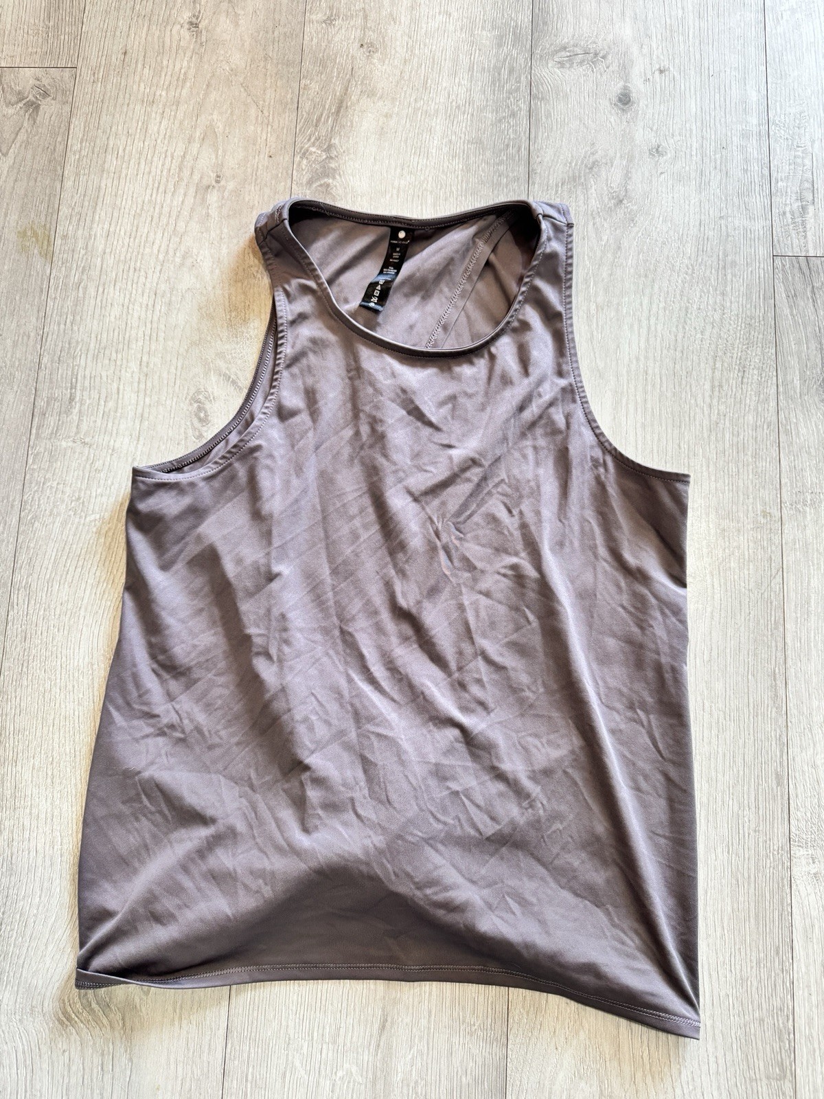 Yogalicious Women’s Gray Sleeveless Stretch Tank Top M Scoop Neck Activewear
