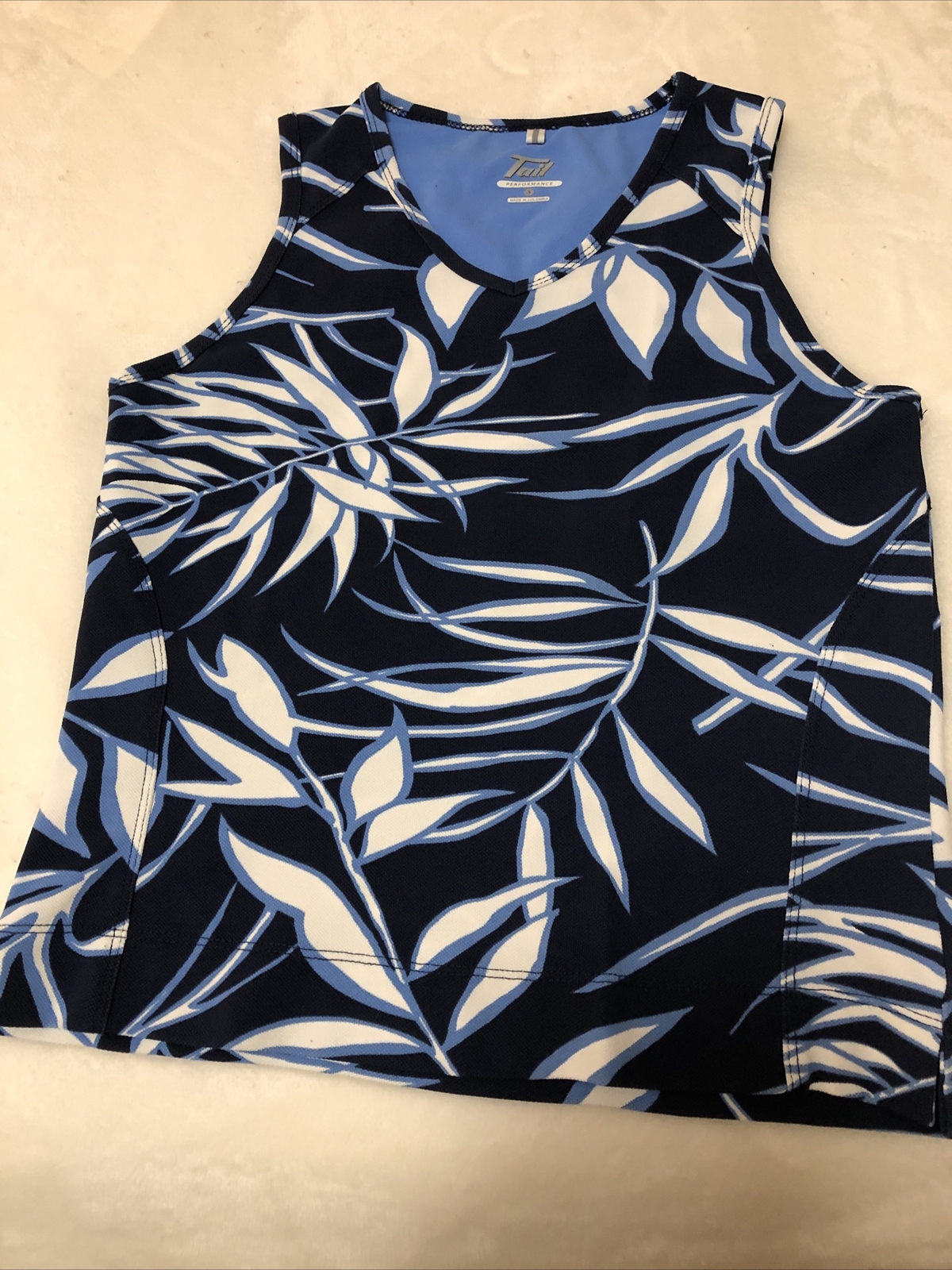 Tail Tech Women’s SZ S Navy Nature Print Tank Top Athletic Performance NWOT