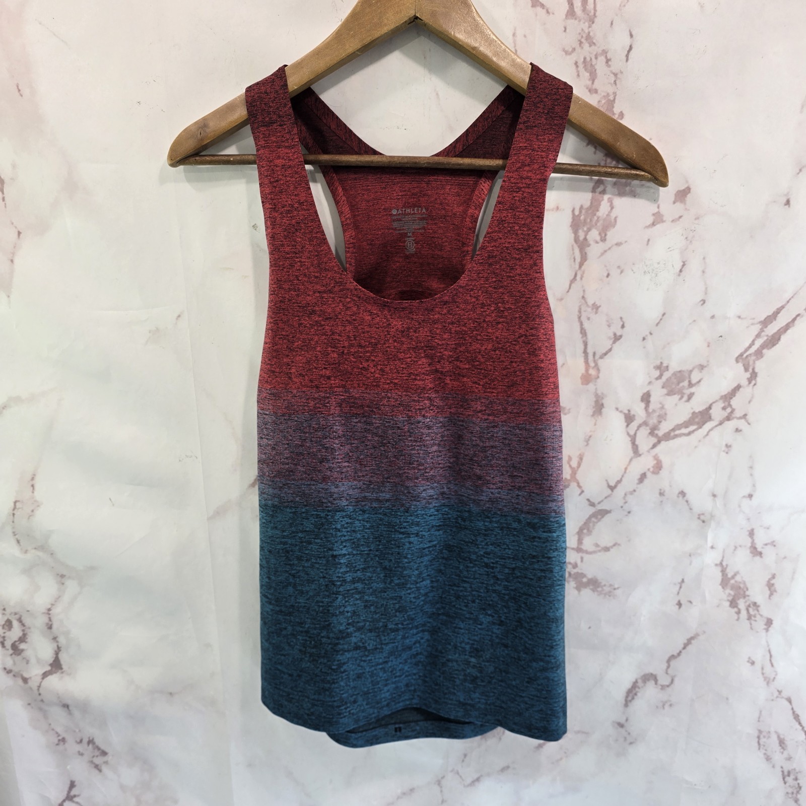 Athleta Tank Top Womens Medium Red Blue Ombre Seamless Cut Out Racerack