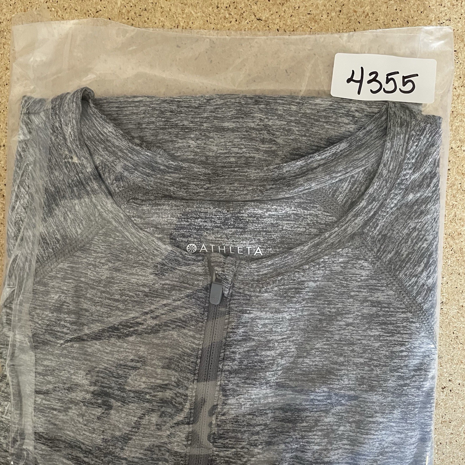 Athleta Quarter Zip Pullover Womens S Heather Grey Shirt Top Athletic Yoga Gym