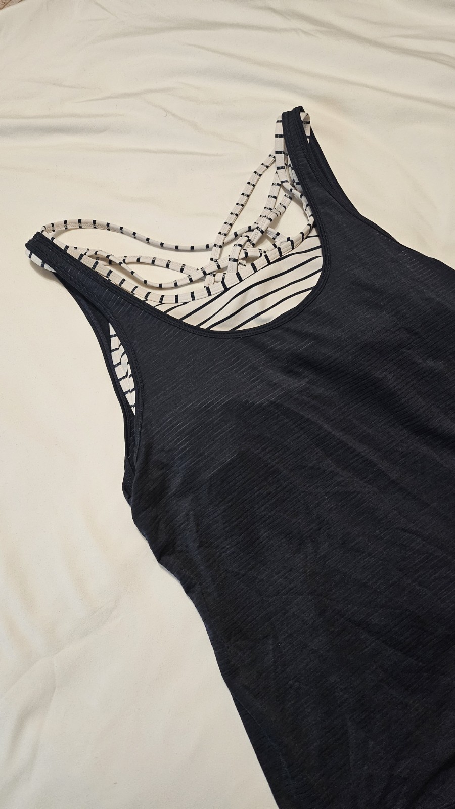 Athleta Fully Focused Support Top Athletic Built In Striped Strappy Bra Size M