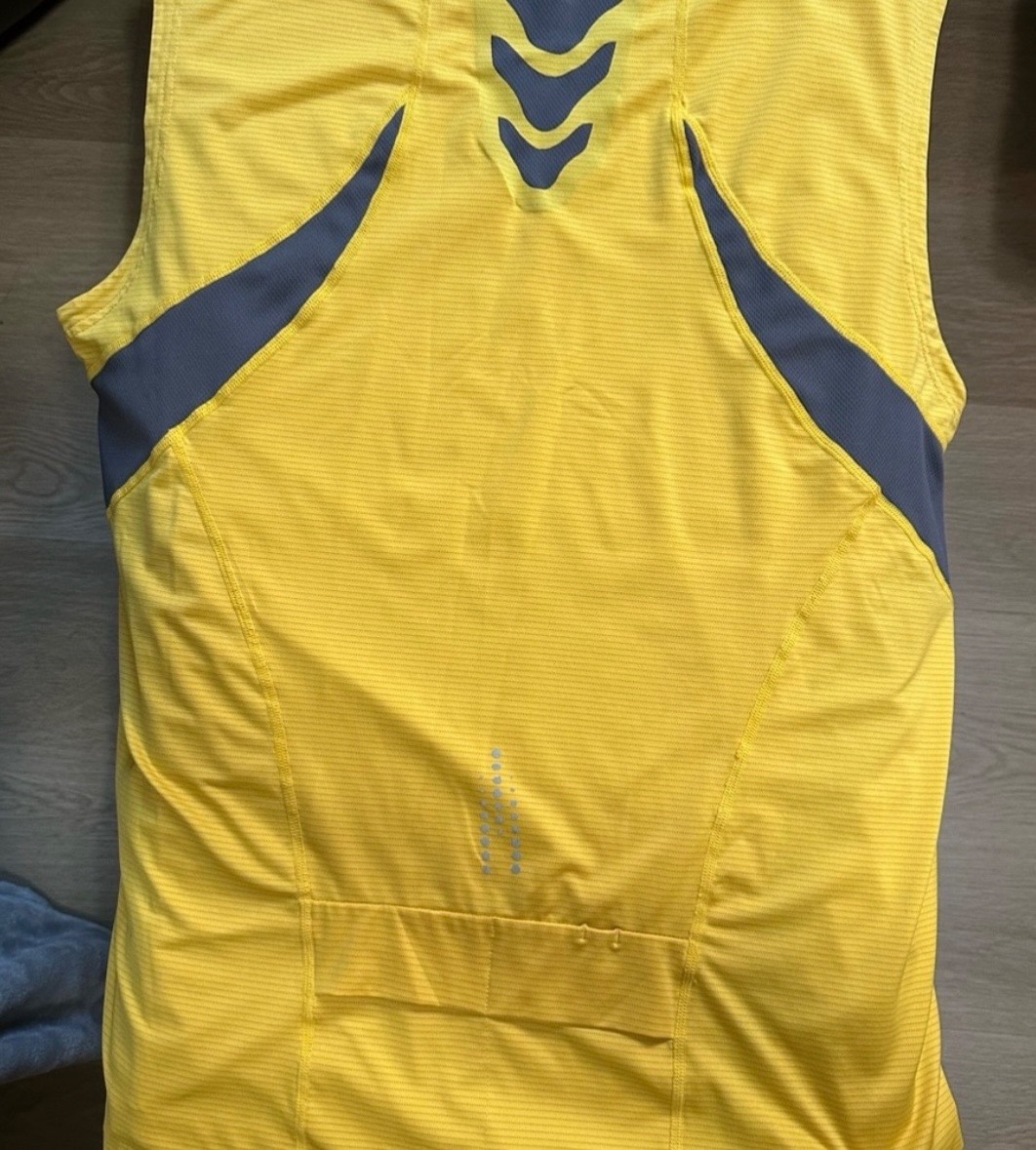 Large road runner pro velocity sleeveless running top- mens