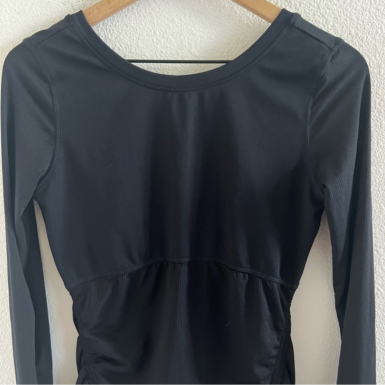 Fabletics Black Top Long Sleeve Mesh Bottom Portion Fall Winter Active Small