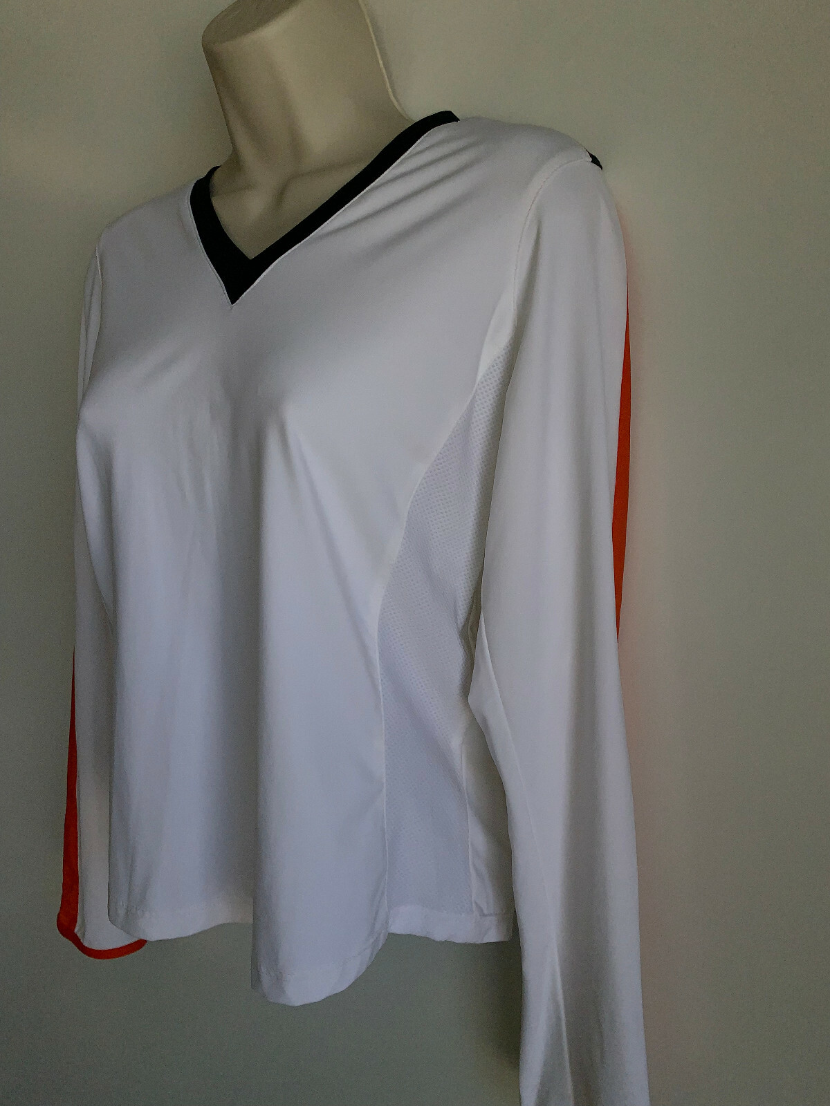 NWT TAIL TECH Performance V-Neck White Orange/Navy Long Sleeve Top ~SMALL