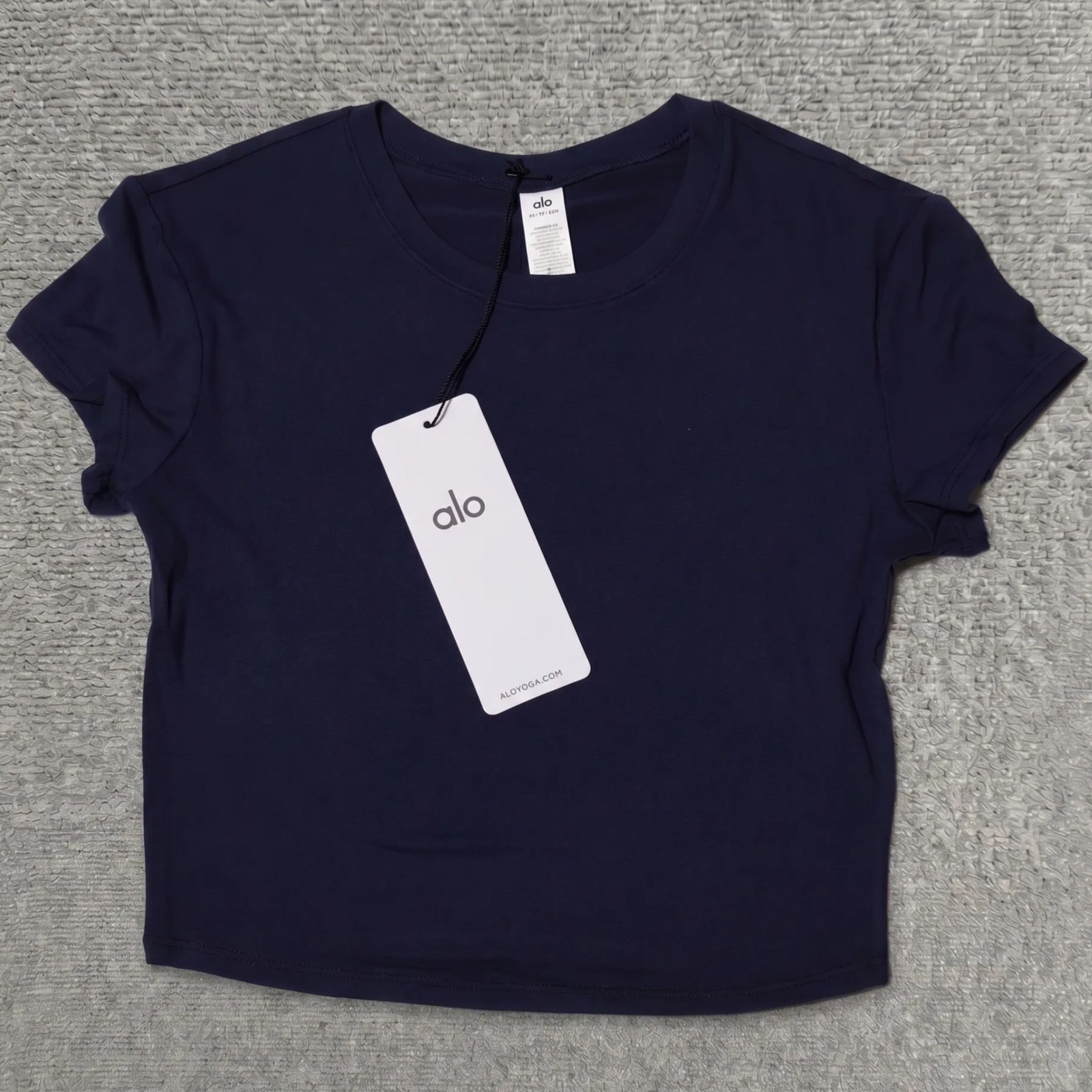 Alo Yoga Alosoft Crop Finesse Short Sleeve Navy | Size XS