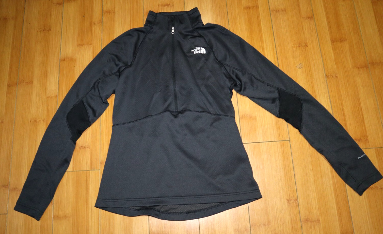 The North Face Flashdry Women’s Tops 1/2 Zip Long Sleeve Mesh Back Size S/P