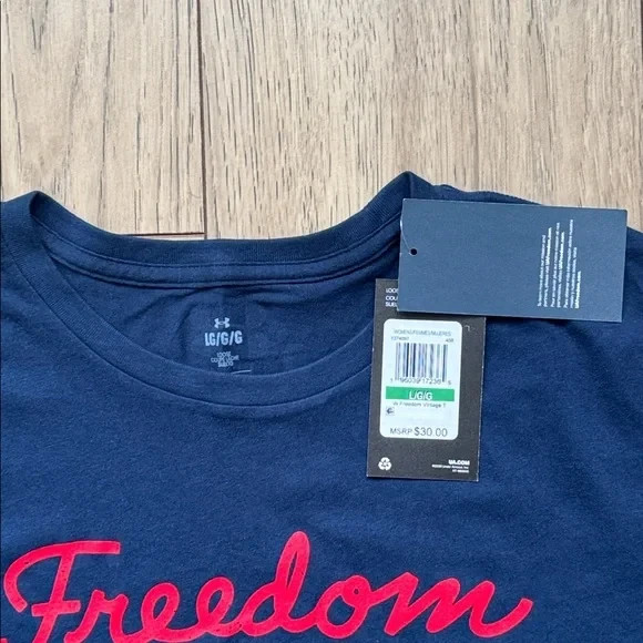Under Armour Freedom Script USA Blue and Red T-Shirt Women’s Size Large New