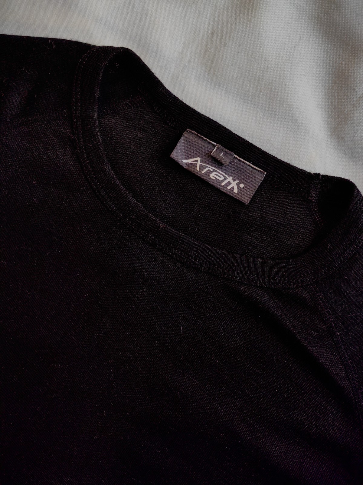 Areth 50% Wool Thermo Sz M-L Base Layer TShirt Long Sleeve Running Black