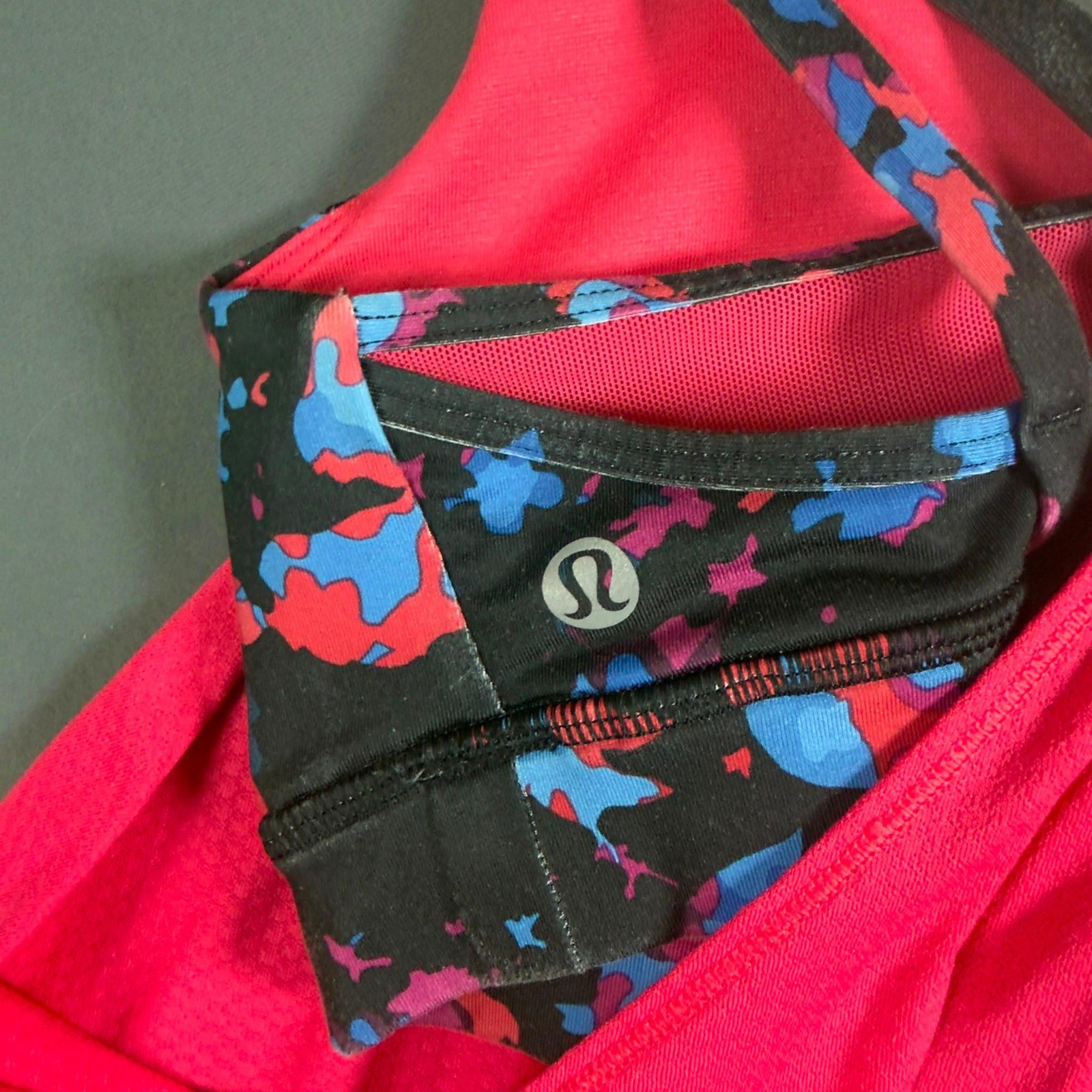 Lululemon No Limits Tank Top Pink Abstract Camo Built In Bra Yoga Gym Womens 8