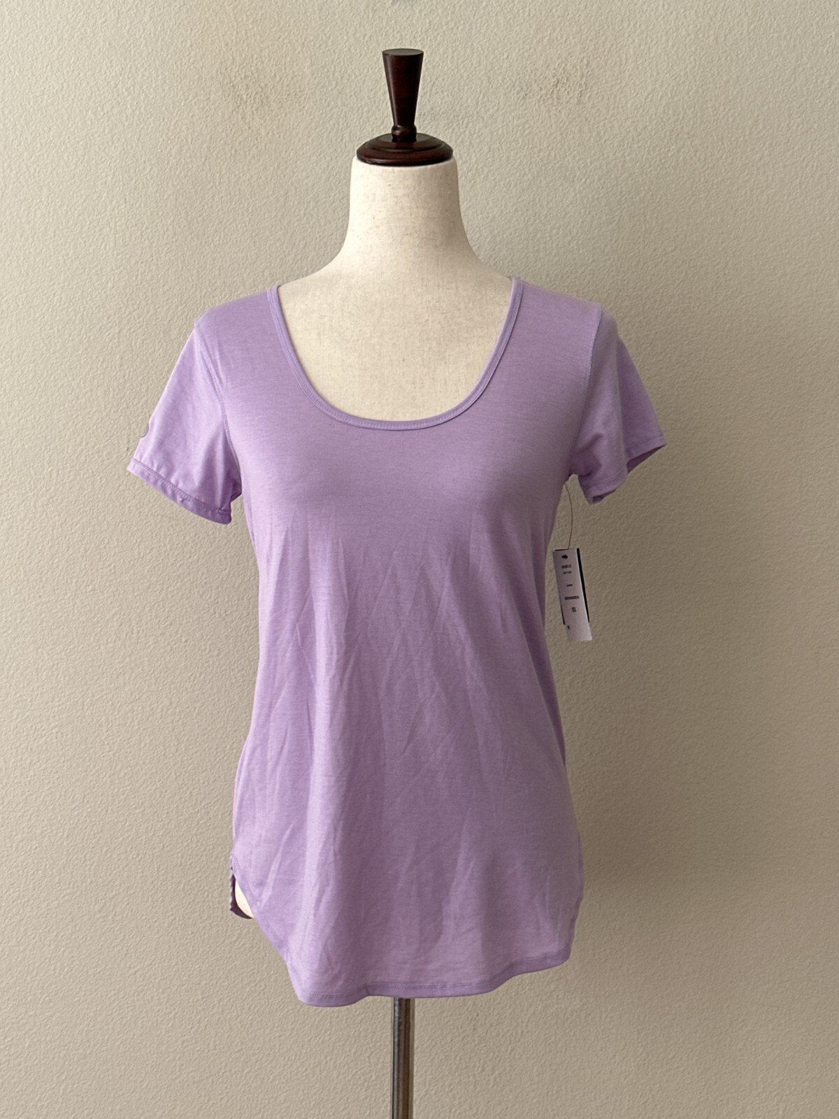 NWT! Cotton On Body Women’s Sz XS Short Sleeves Scoop Neck Gym T-Shirt Purple