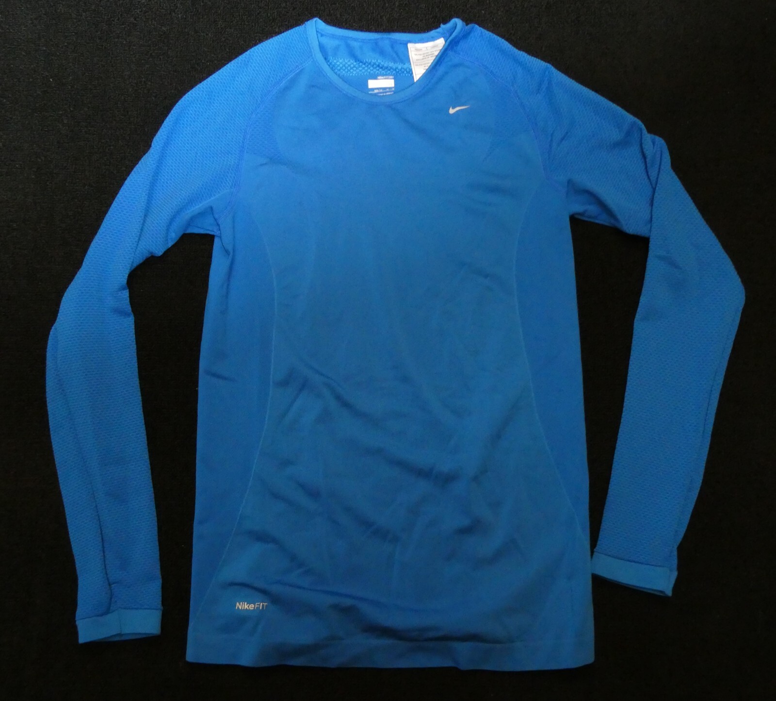 Nike FitDry women’s turquoise blue stretch long-sleeved t-shirt Sz M (8-10)