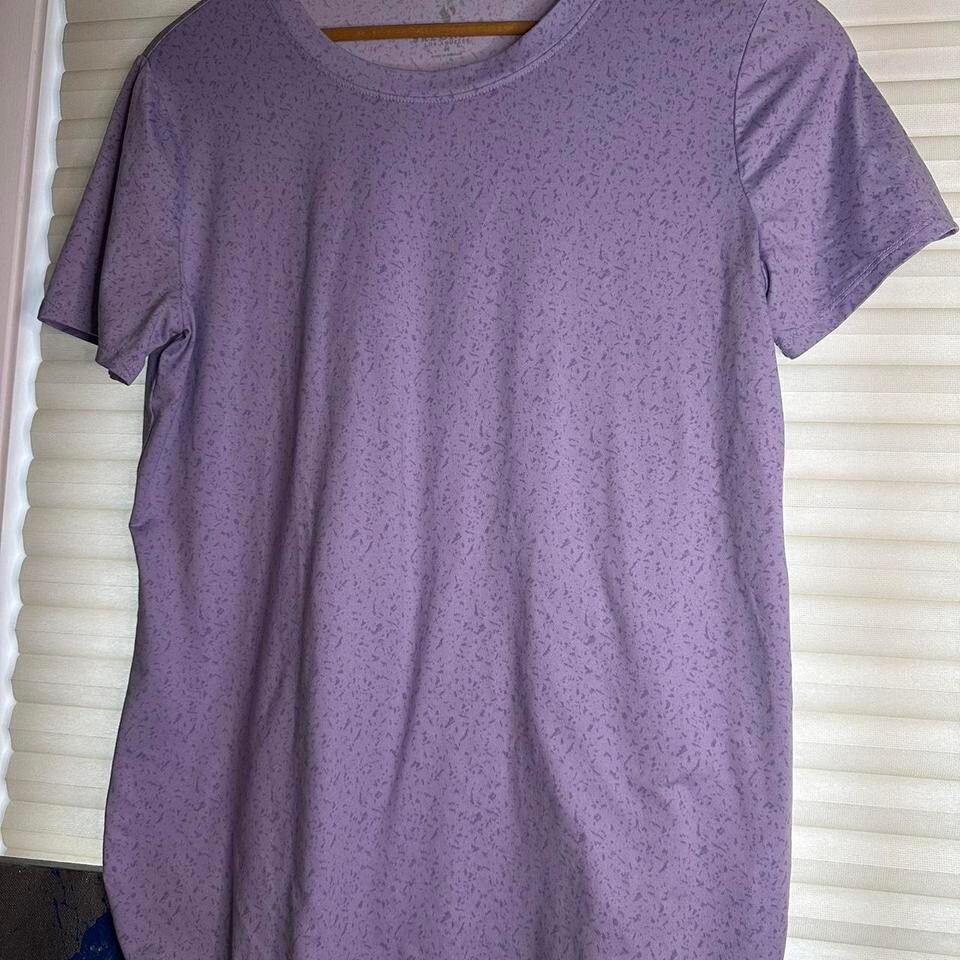 Sketchers Short Sleeve Tshirts Super Soft Womens size Medium