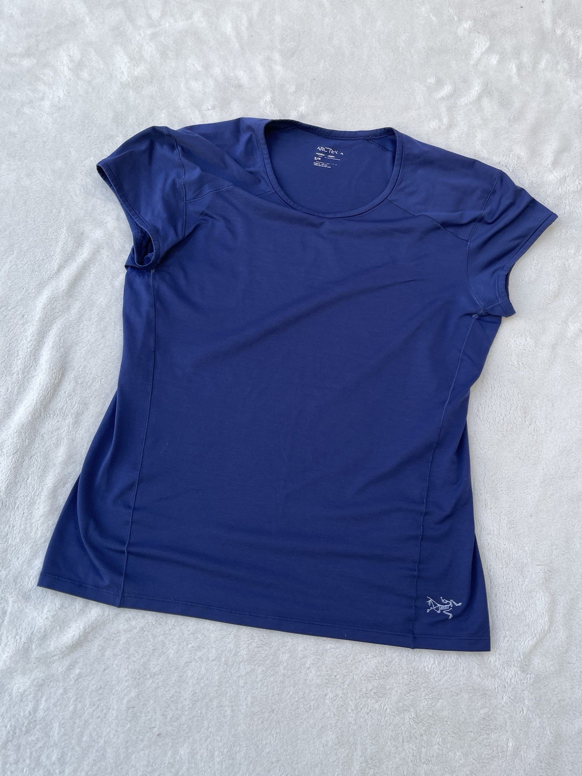 Women’s Arc’Teryx Motus Crew Top Blue Short Sleeve Pullover Shirt Size S