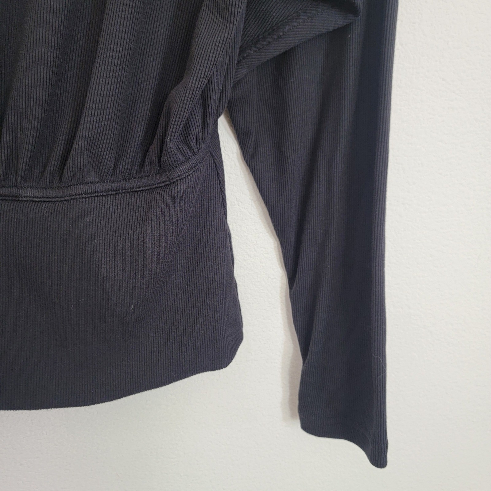 Lululemon Ribbed Modal Silk Blend LongSleeve Top Shirt Yoga Pilates Black W3GEXS