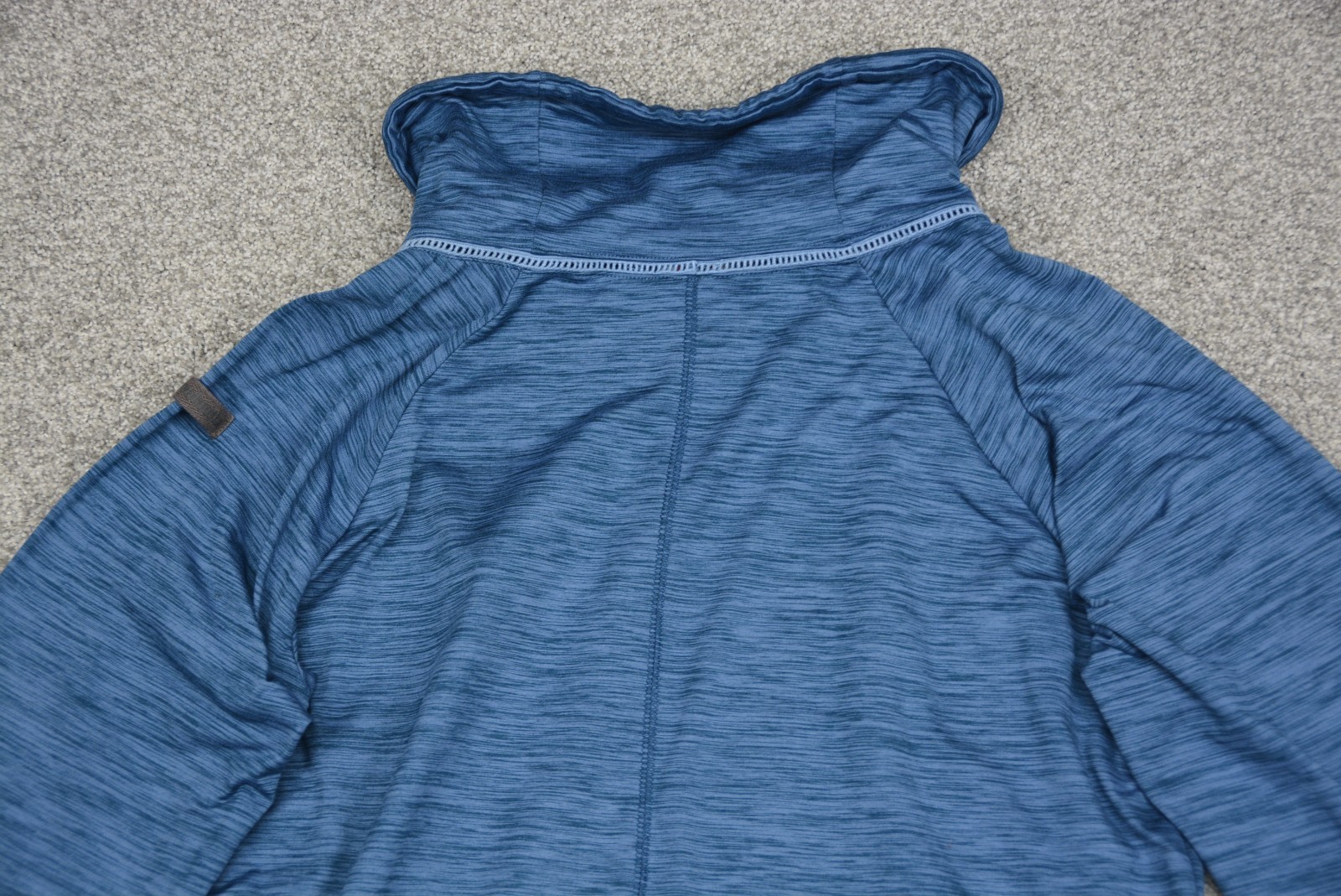 Avalanche Long Sleeve Turtleneck Activewear Shirt Women’s XL Blue