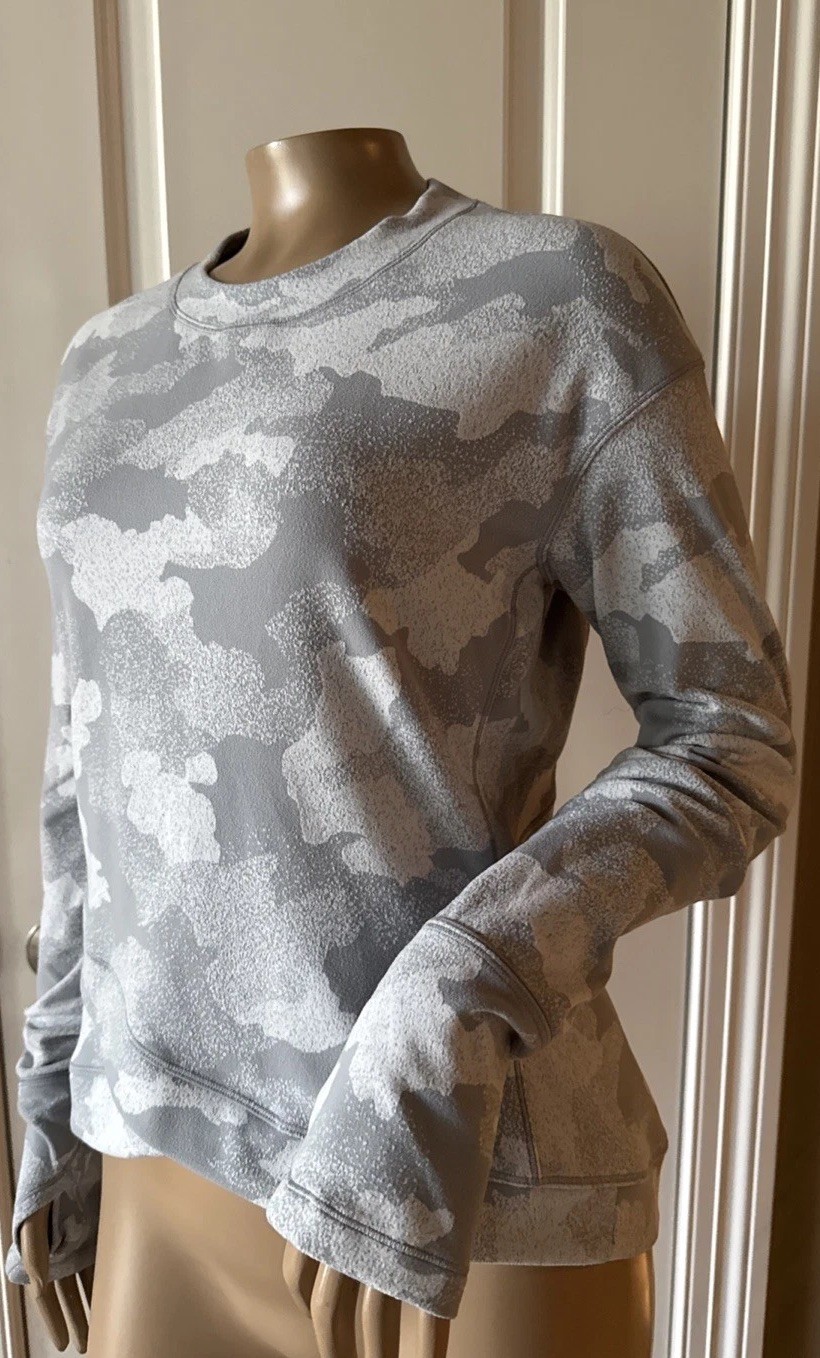 LULULEMON Close To Crossing Top Pullover Pocket Women’s Size 8 Multicolor