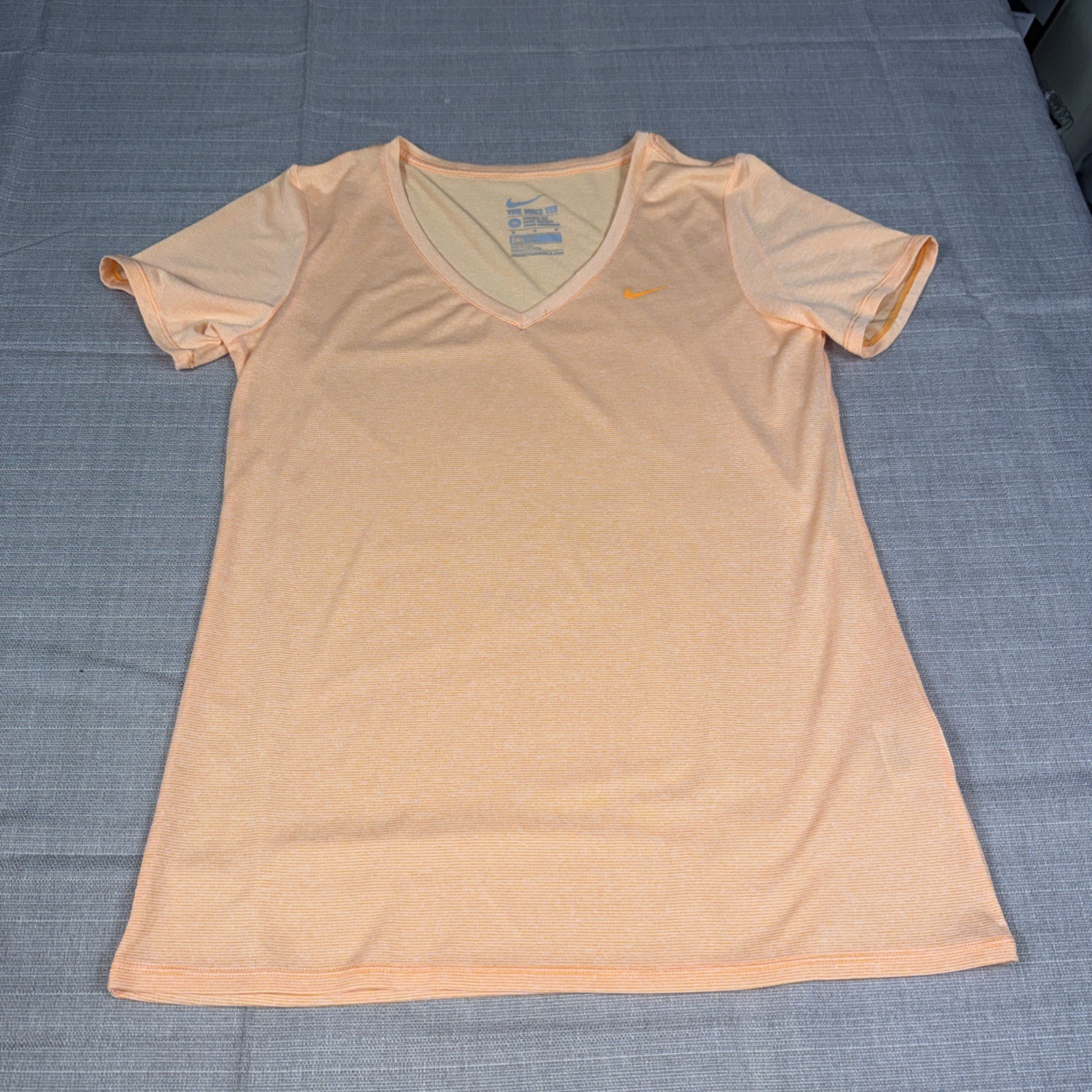 Nike Orange Lightweight Dri-Fit Short Sleeve V-Neck Activewear Shirt Women’s M