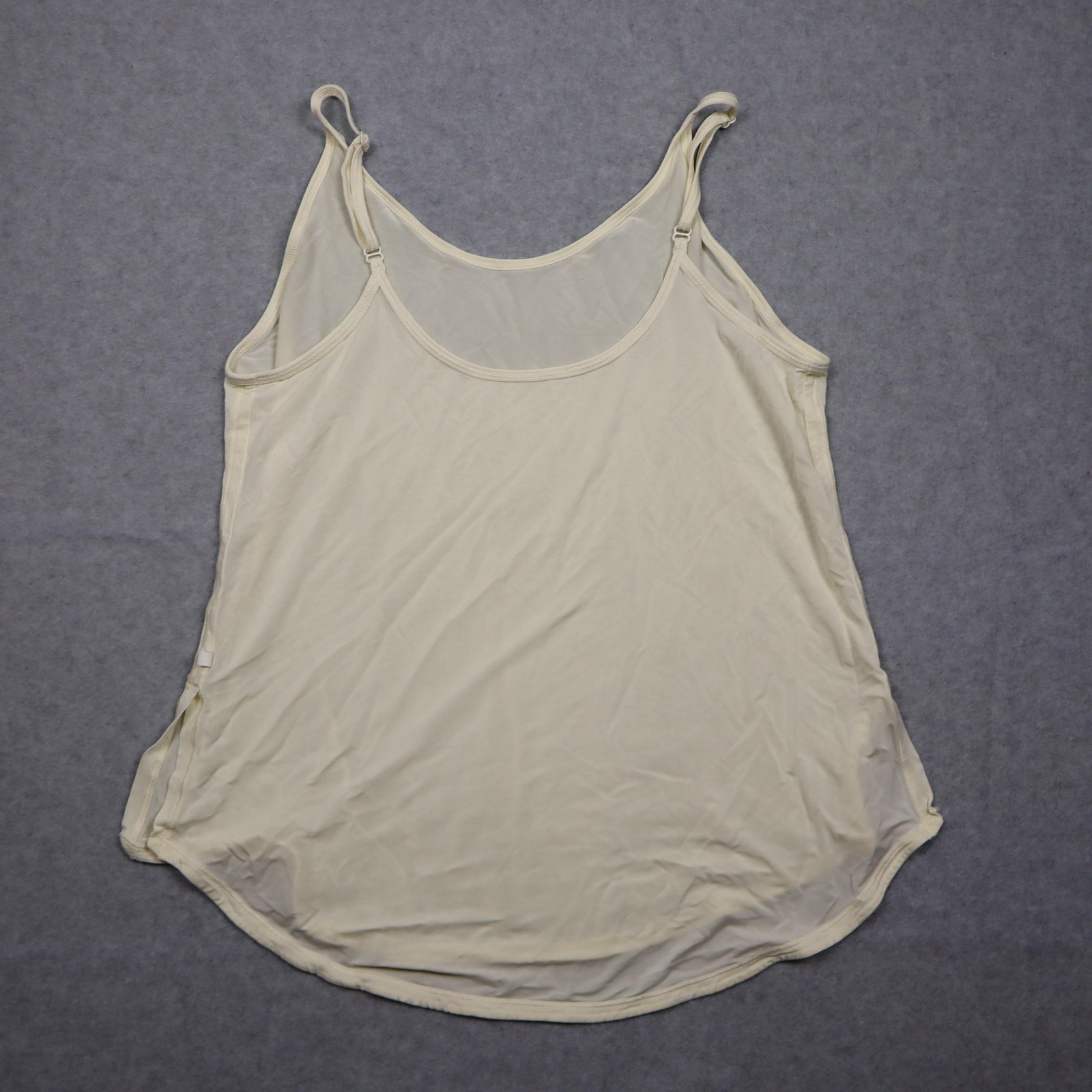 Lululemon Tank Top Womens Medium Cream Scoop Neck Adjustable Strap Lightweight