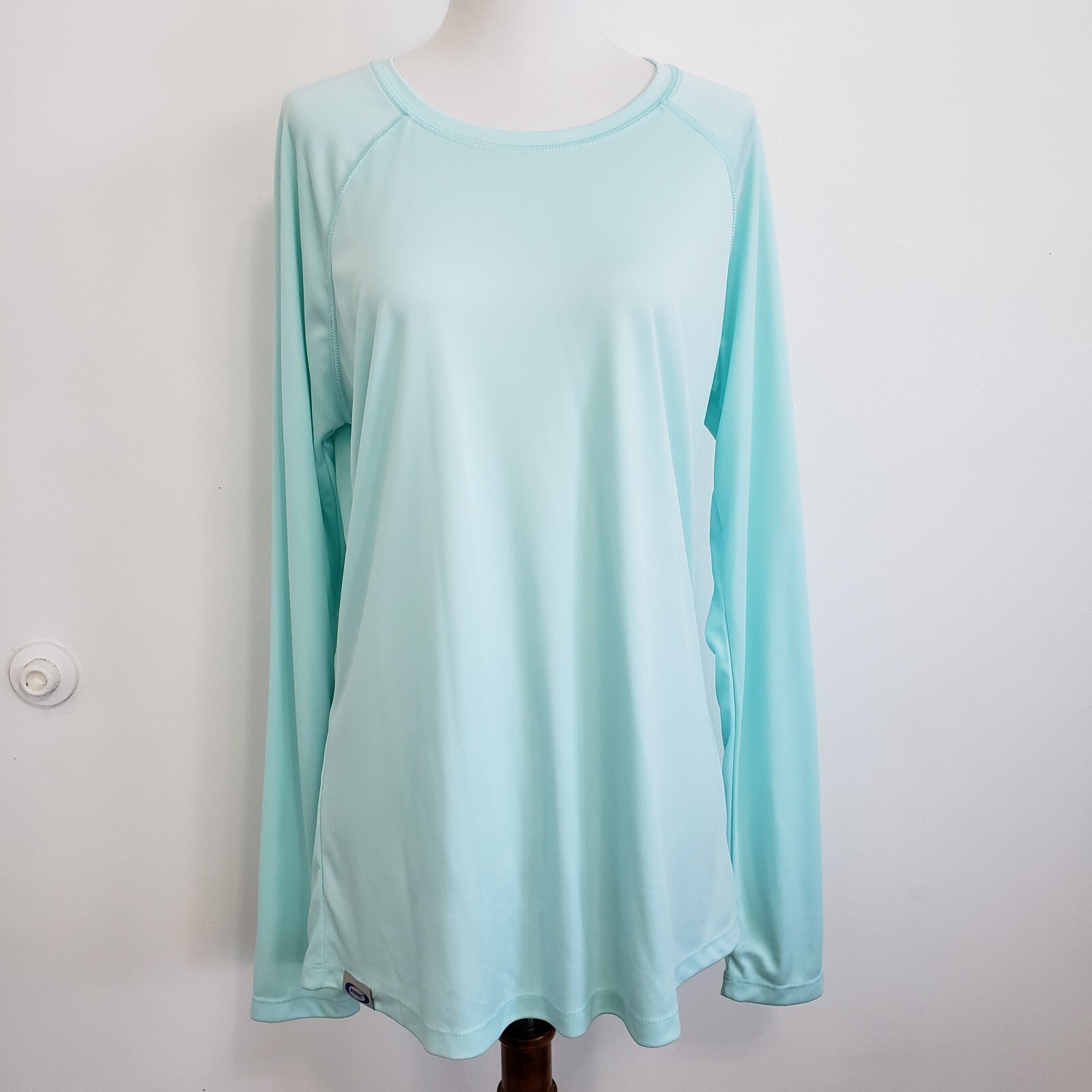 Vapor Apparel Women’s 2XL Long Sleeve Turquoise Performance Shirt 100% Polyester